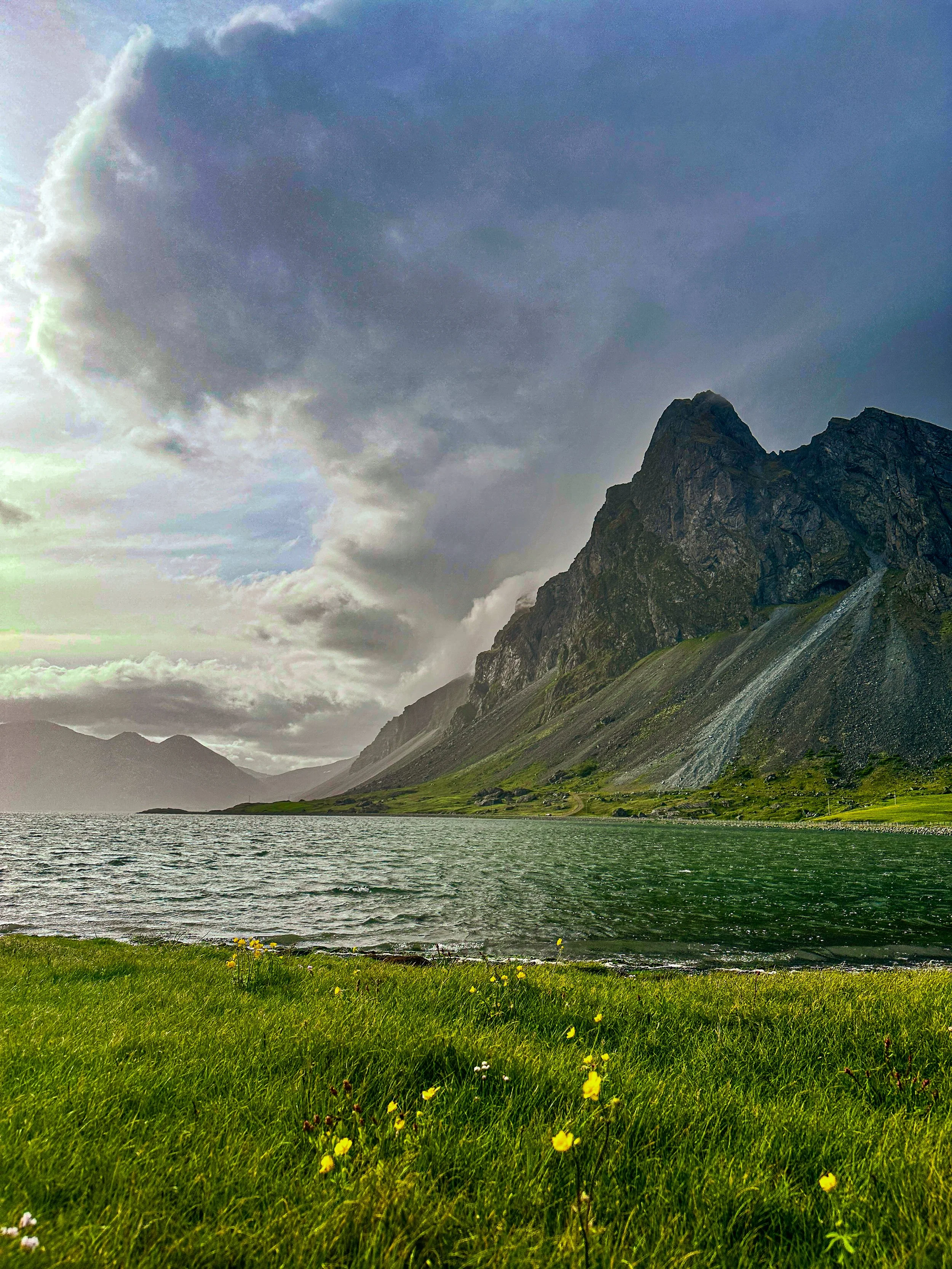 Eystrahorn, Lon Lagoon