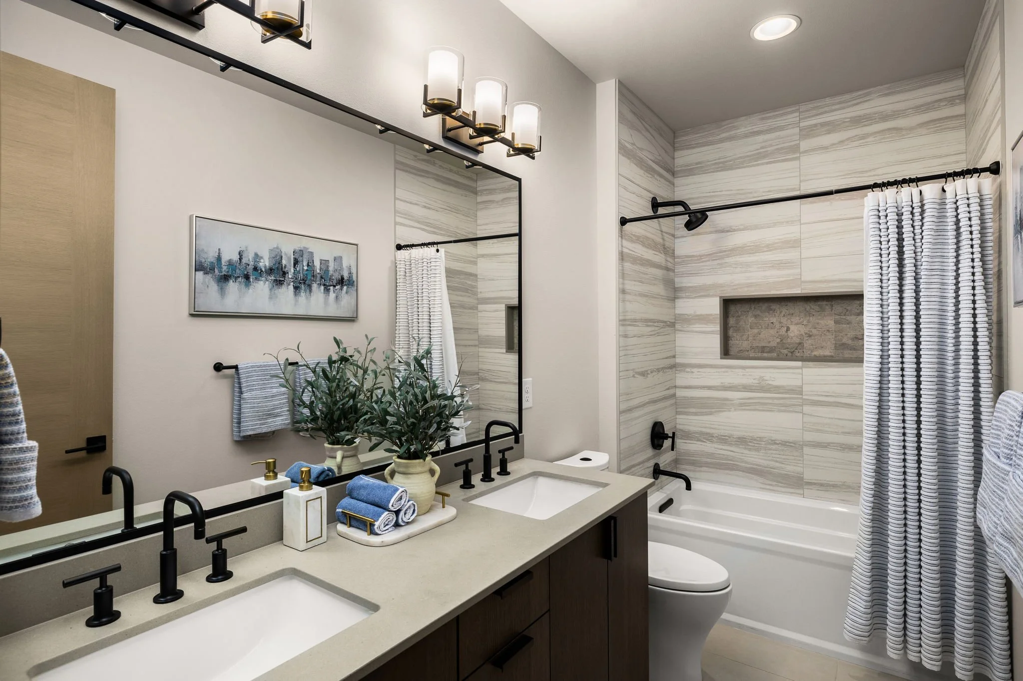 35-web-or-mls-1215-96th-ave-se.jpg