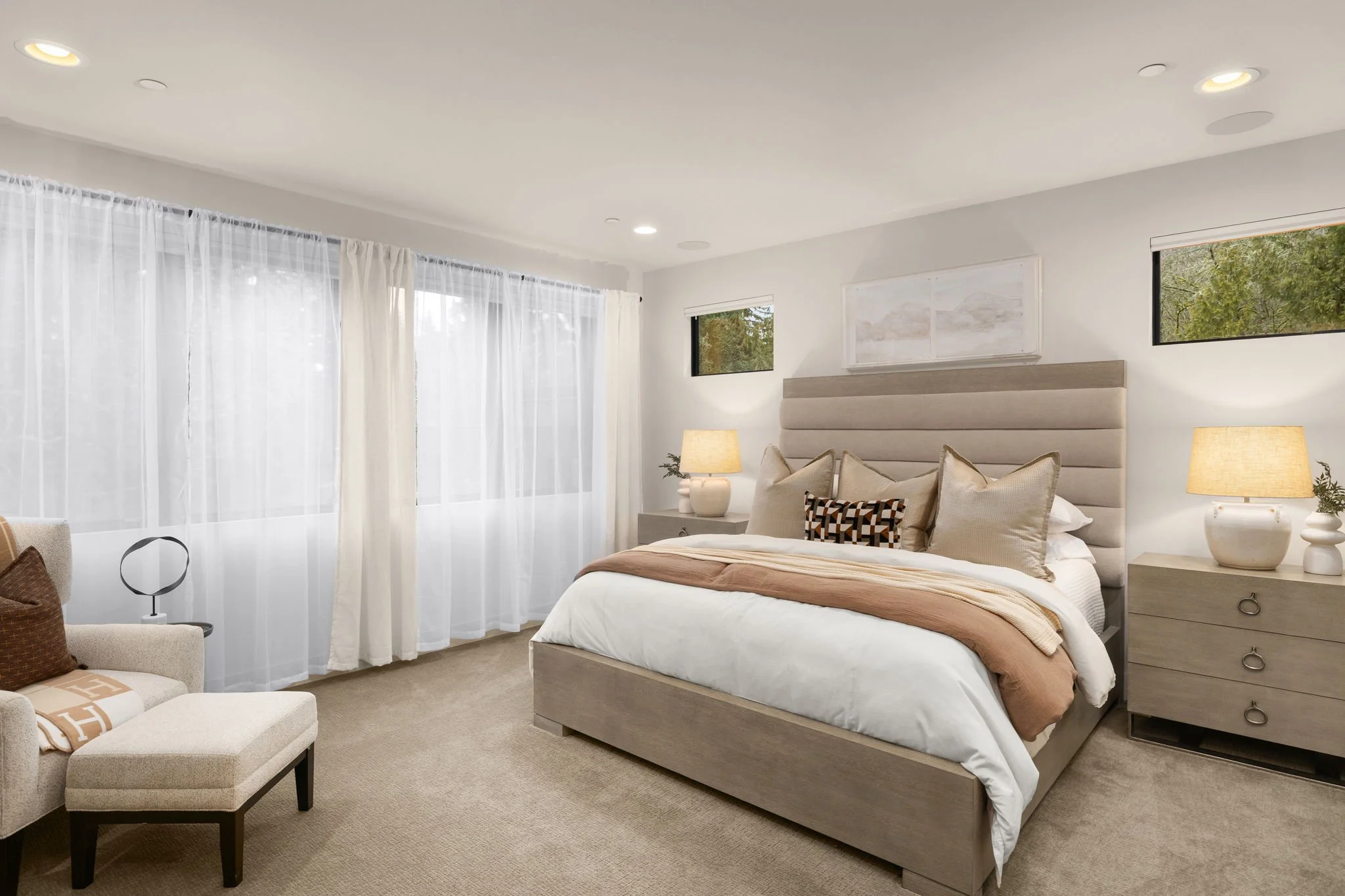 24-web-or-mls-1215-96th-ave-se (5).jpg