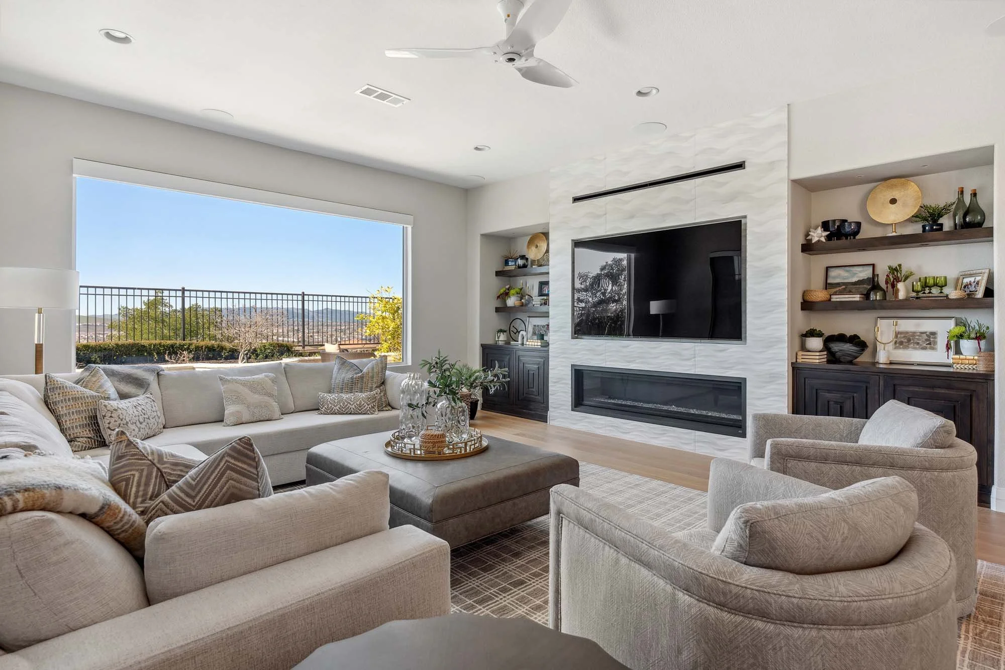 Longleaf Luxury Kelly TIvey Interior Design.02.jpg