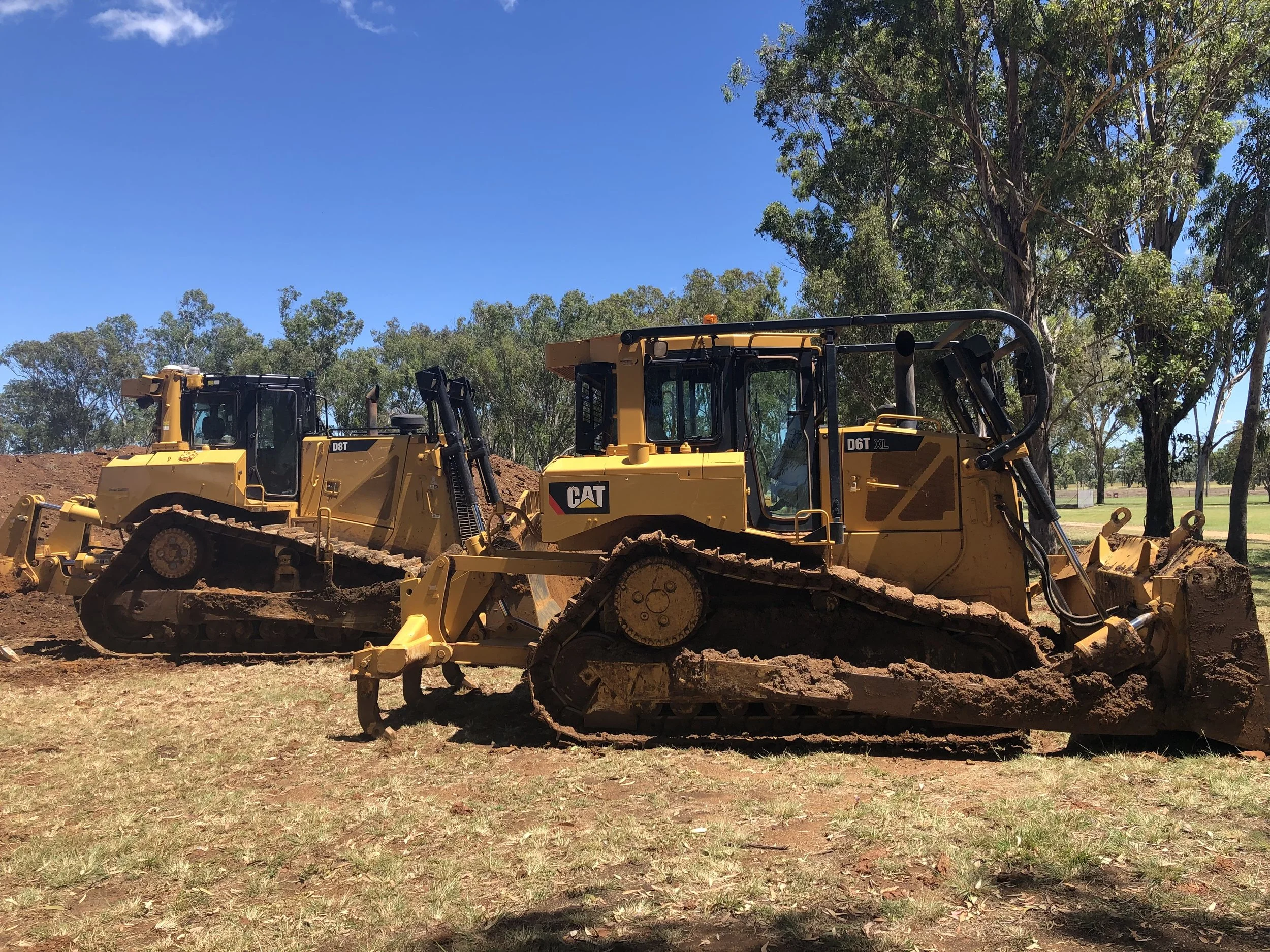 dozers, bulldozer, crawler, excavator, dragline, backhoe, loader, trencher, telehandler, forklift, crane, winches
