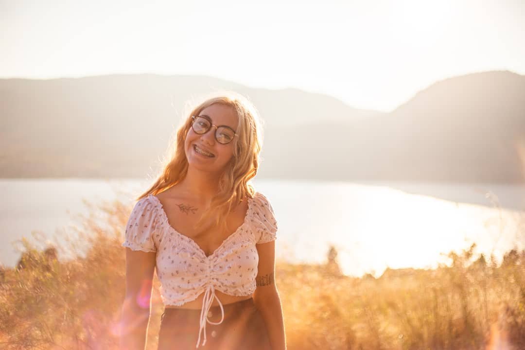 Model @angelinasebastia.n - (1/3)
&bull;
&bull;
&bull;
#photography #canon #canon5Dmkiii #canon5d #portraiture #portrait #kelowna #penticton #okanagan #canada #bc #warm #sun #model #emotion #angst #finesse #nature #dslr #summer #okanaganlake #water #