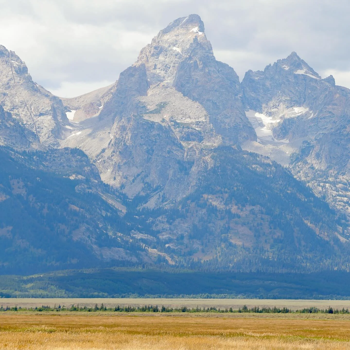 The Grand Teton •
•
•
•
🏷 
•••
Canon EOS R5