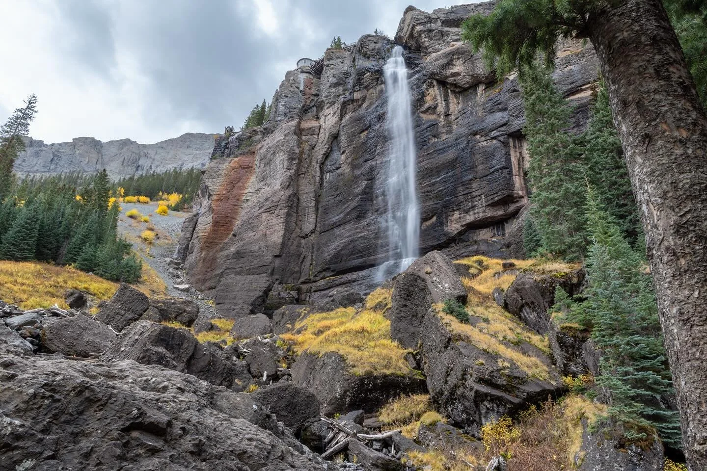Hiked to the base of Bridal Veil falls on a quiet rainy day in Telluride and the view was well worth the trek •
•
•
•
#canon #camera #photography #bridalveilfalls #waterfall #telluride #sanjuans
•••
Canon EOS R5