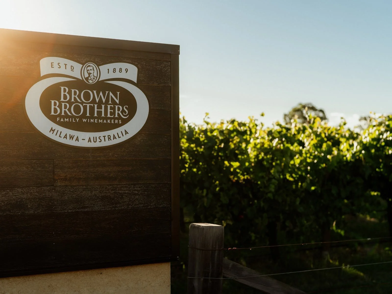 Brown Brothers Winery (3 Course Lunch & Matching Wine)