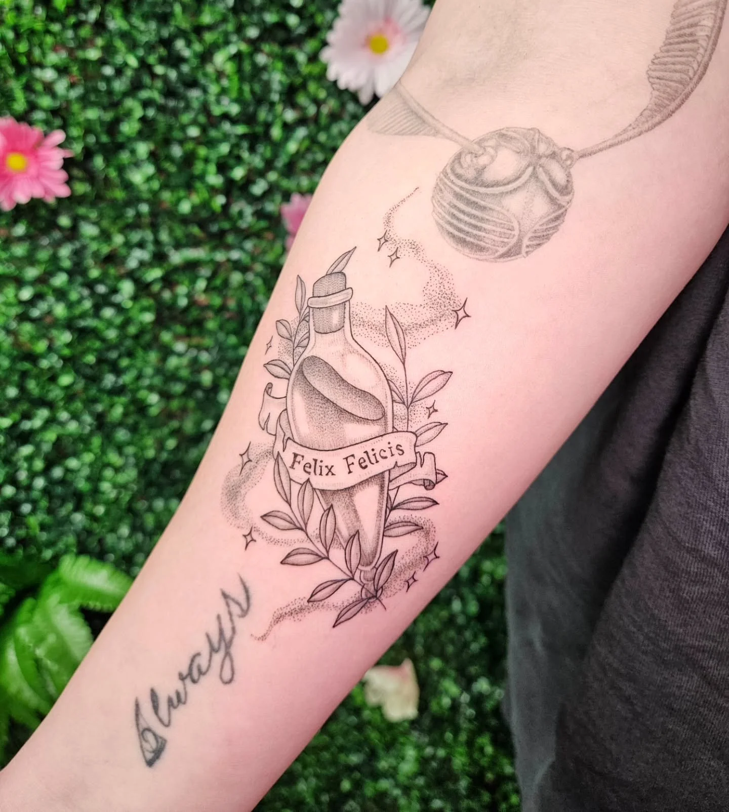 Screaming. Yet again. 😖 Katrina said she wanted to build on her Harry Potter sleeve and I said HELL YEAH! Thank you!! 💖