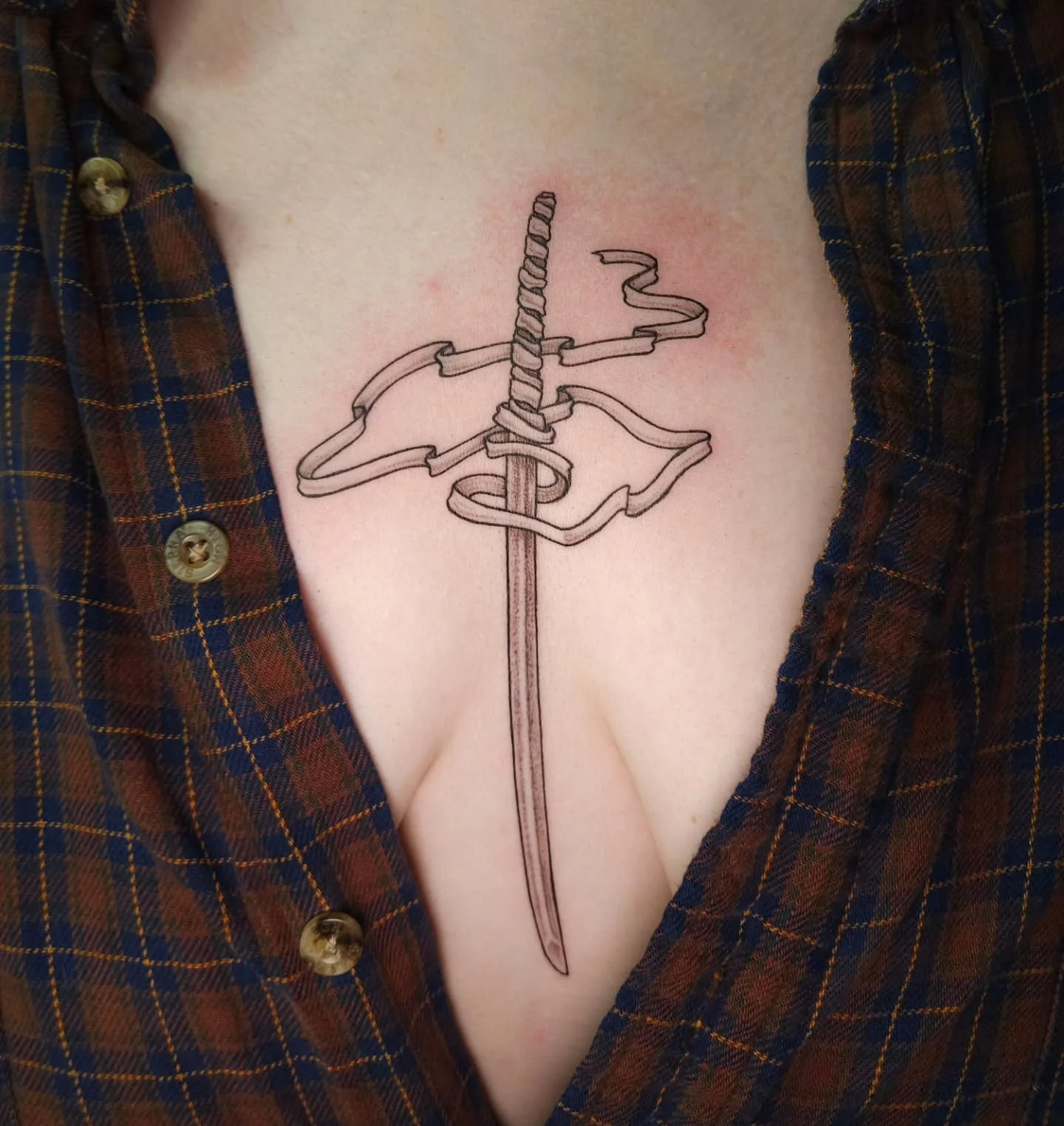 Noragami sword for Jacie ❤️&zwj;🔥 would love to do more swords!