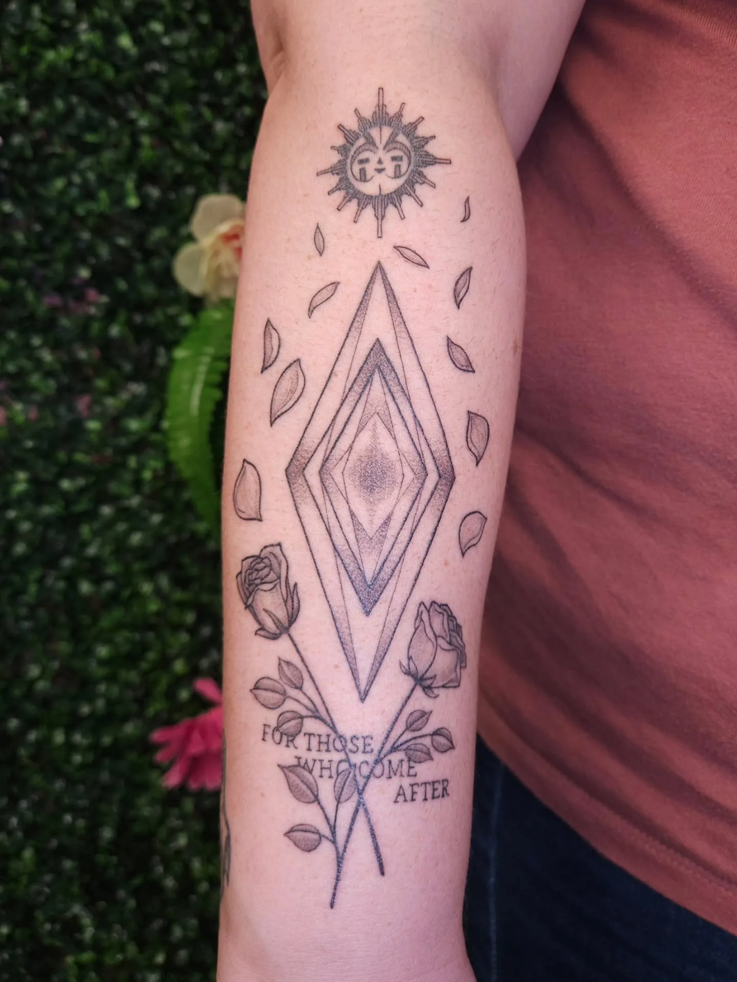 An Expedition 33 inspired tattoo for Jordan, thank you! 🥰