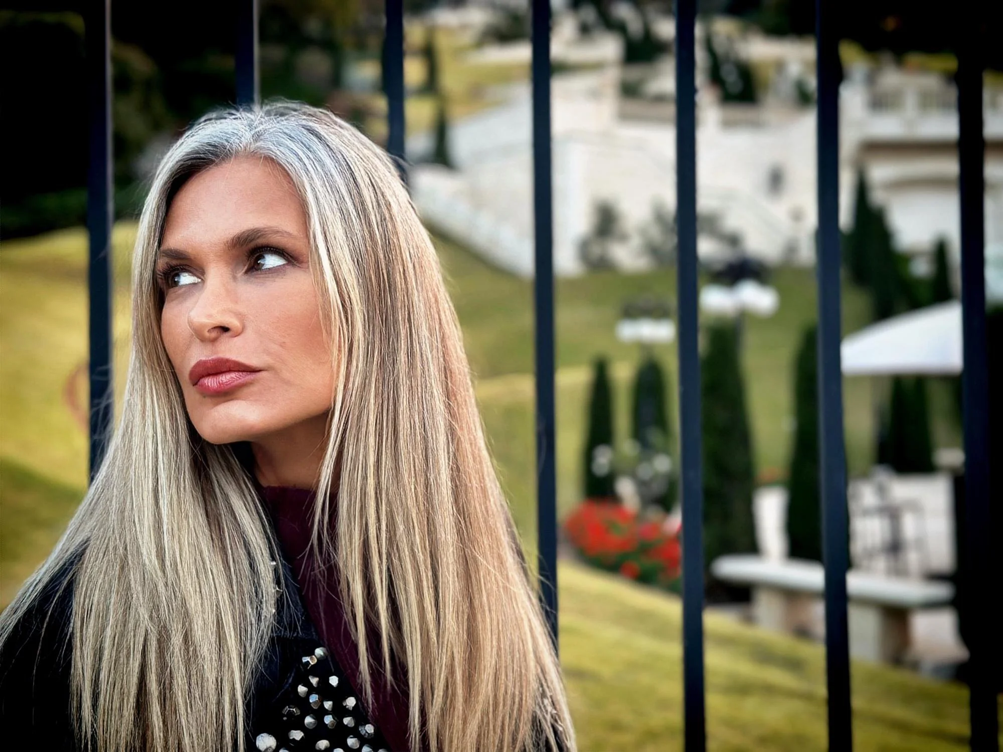 Hair Color That Makes You Look Younger: Go Darker or Lighter?