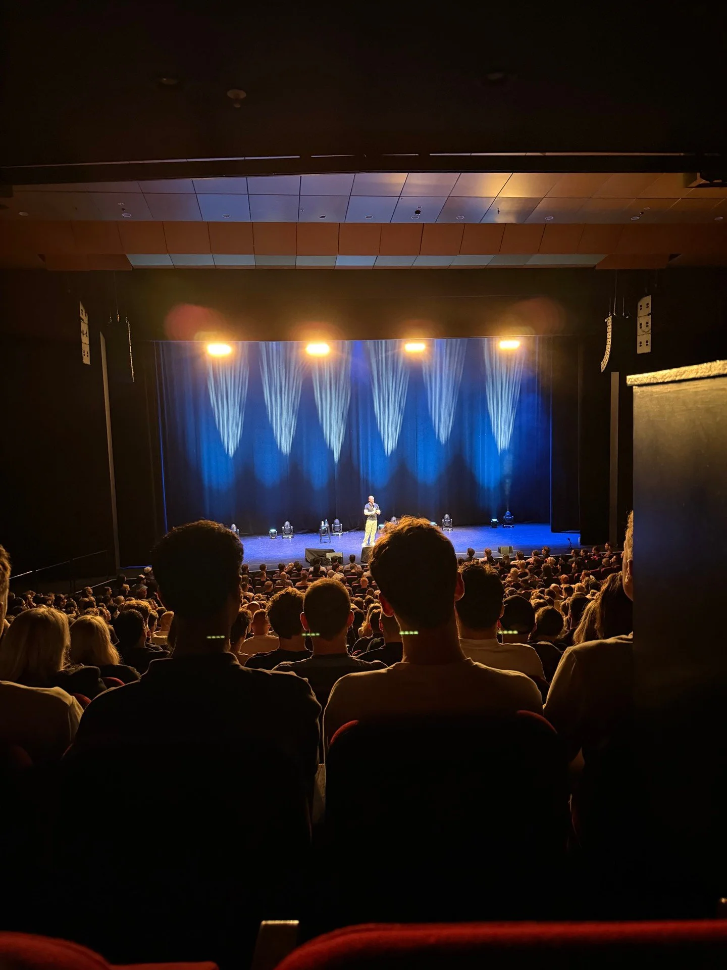 Team Night at Chris Williamson&rsquo;s Modern Wisdom Tour. 

Many stories about ordinary people who changed the world. That&rsquo;s what PILLAR&rsquo;s all about, empowering ordinary people to live free life&rsquo;s that change the world!