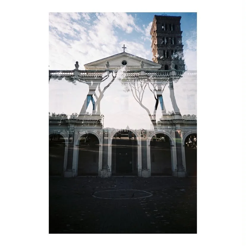 Dublin-Roma
Double exposure in film 35mm
A4, black frame with white passe-partout
Lobo
Suggested starting price xxx€