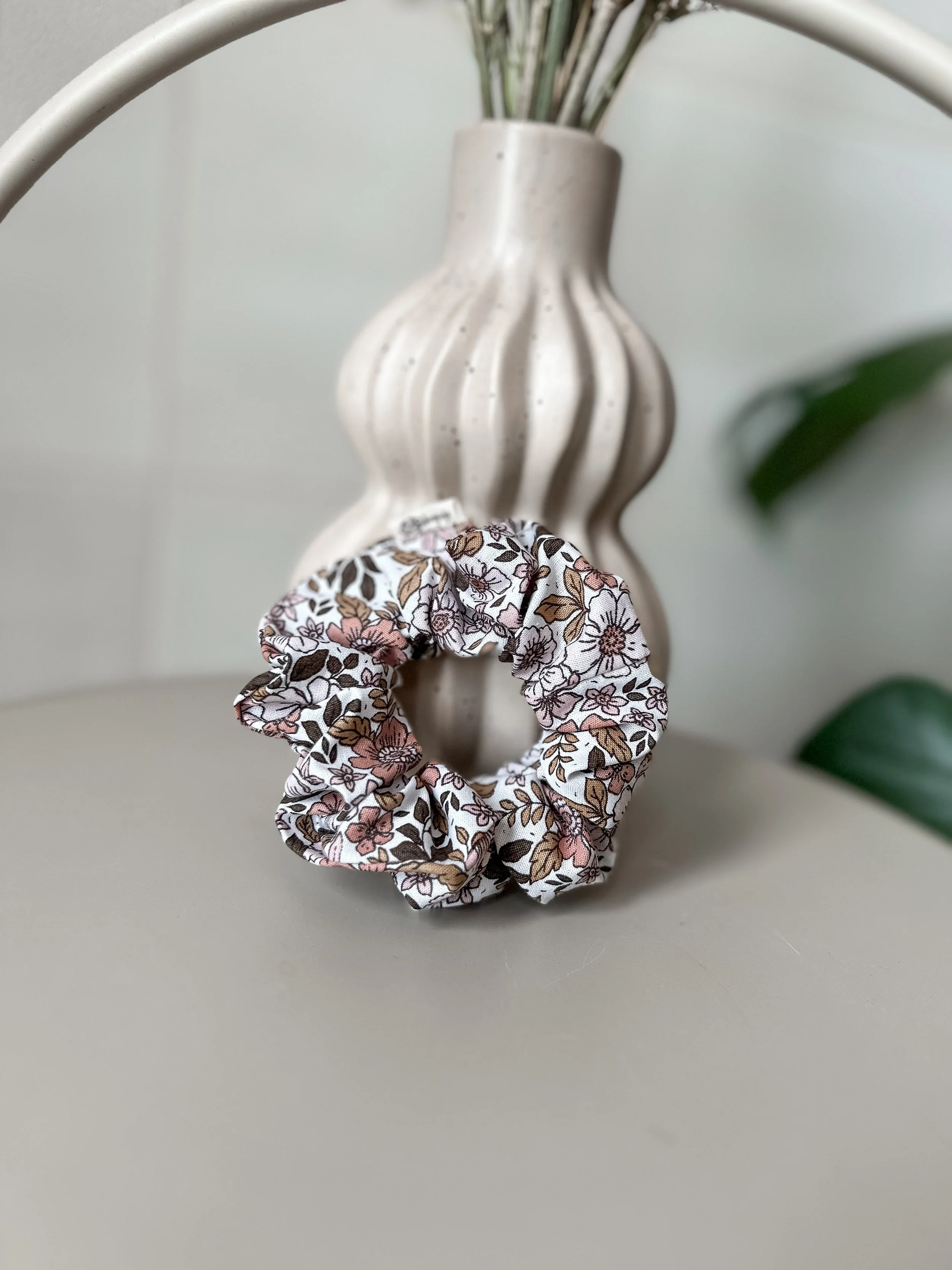Scrunchie I Golden blush
