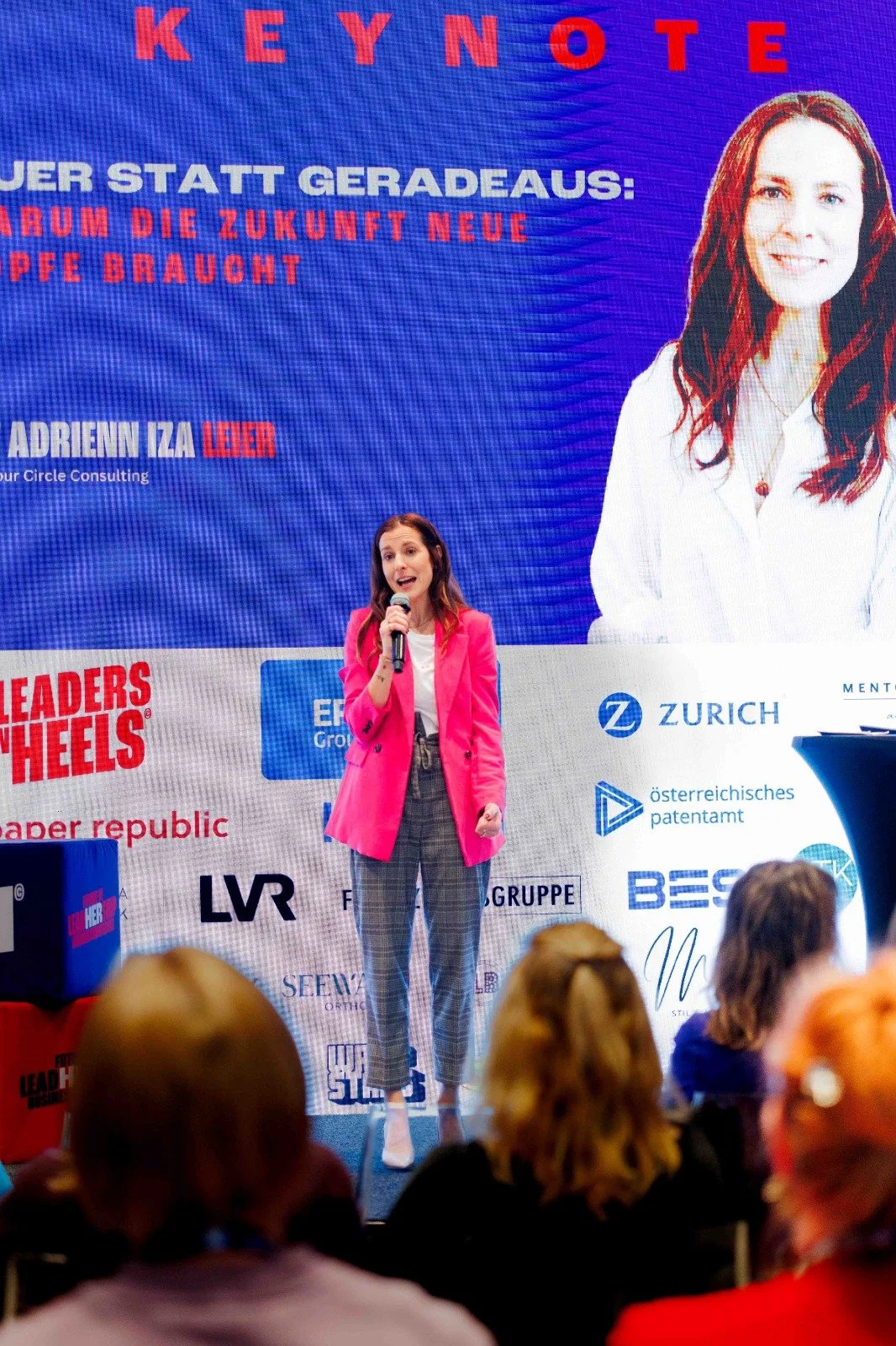 PHOTO-2025-12-03-17-36-23 3.jpg