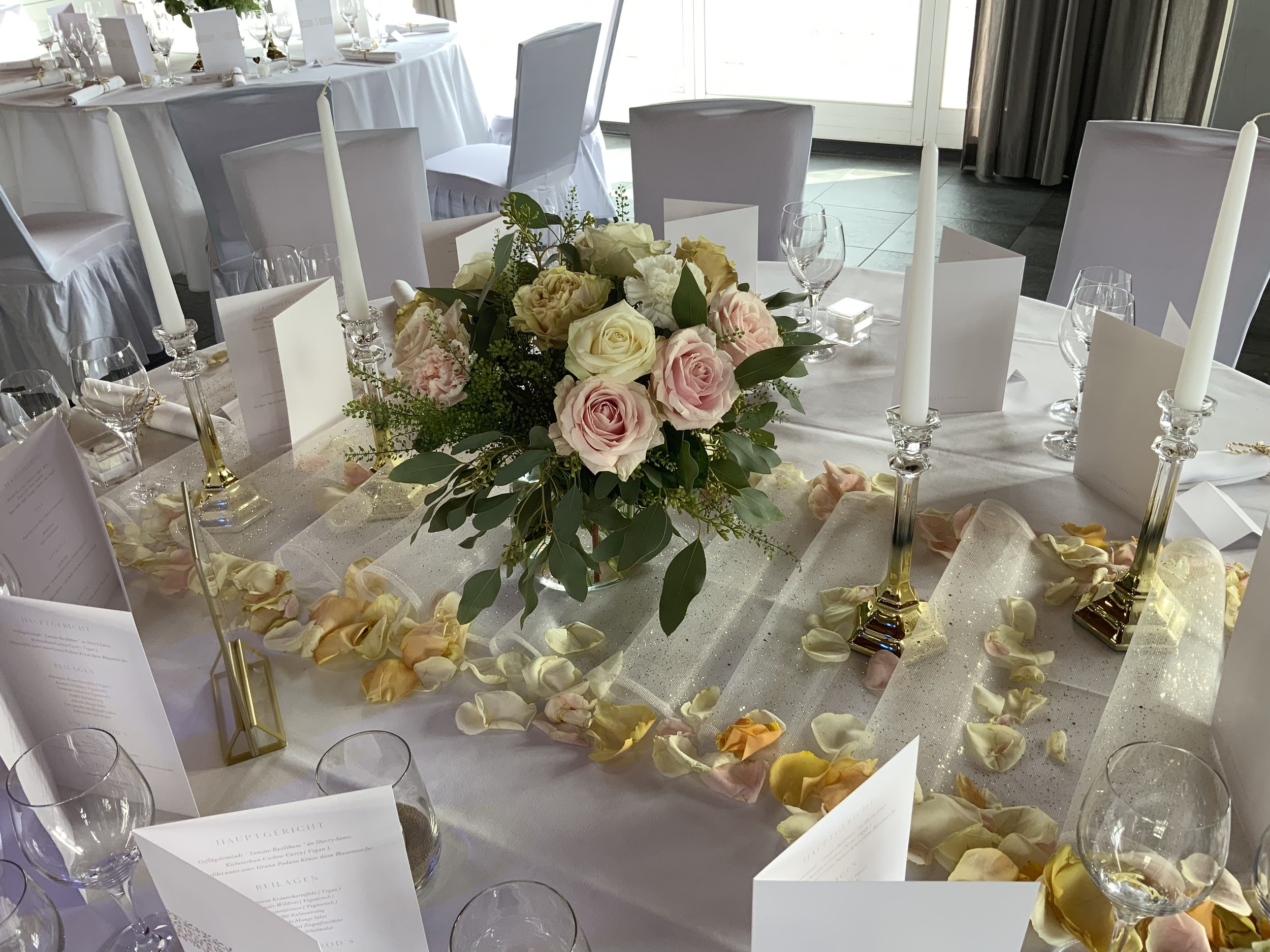 deko hochzeit Glasfoyer fest .JPG