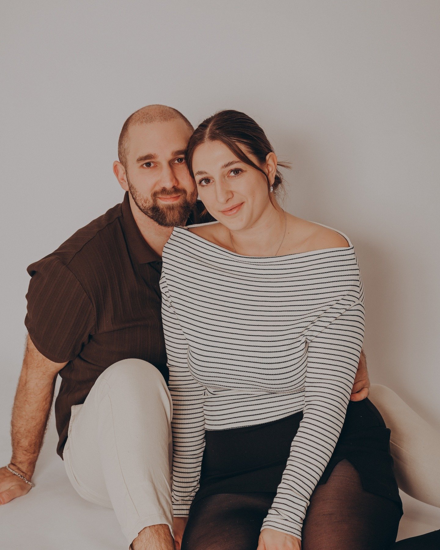 Es ist doch einfach das sch&ouml;nste, wenn man als Eltern nie die Liebe zueinander verliert ♡

#Fotografin
#paarfotografie 
#paarshooting
#fotoshooting