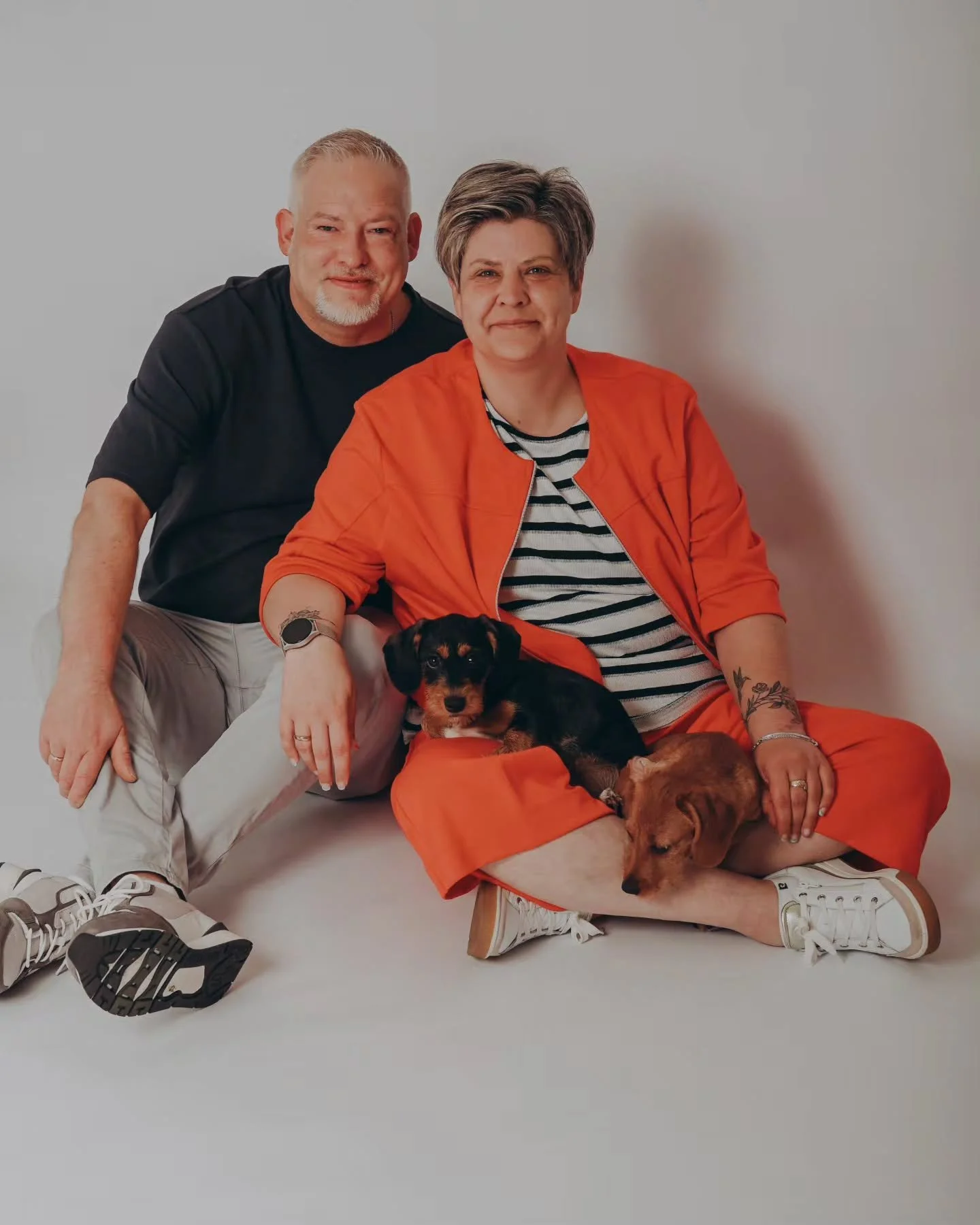 Vor kurzem haben mich ja, diese kleinen zuckers&uuml;&szlig;en Vierbeiner besucht, mit ihren tollen Menschen nat&uuml;rlich. Ein paar Bilder vom Shooting, wollt ich euch nicht vorenthalten. Die sind einfach Zucker! 🐶🥺