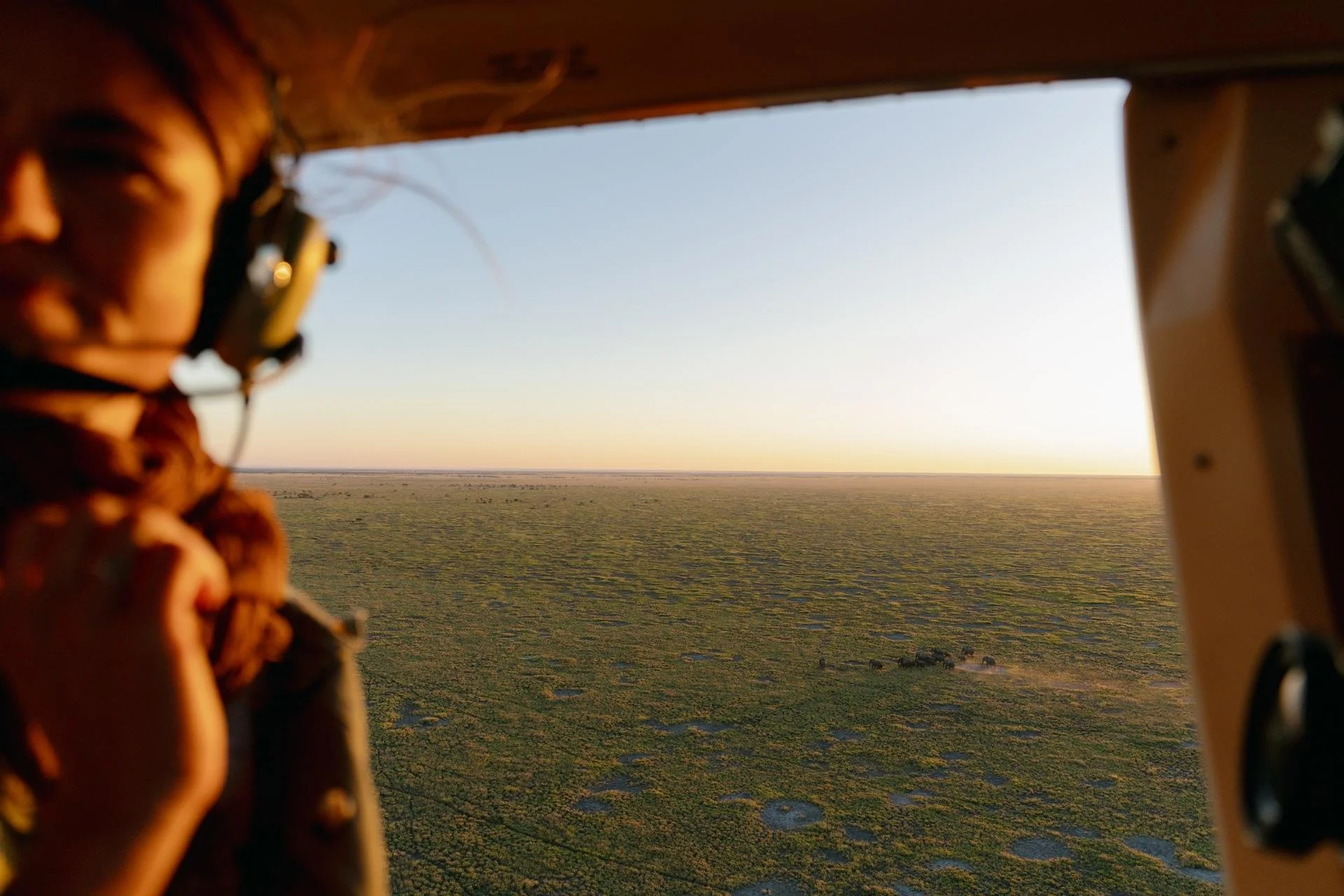 Mokete / Hubschrauber Flug über Mababe in Botswana 