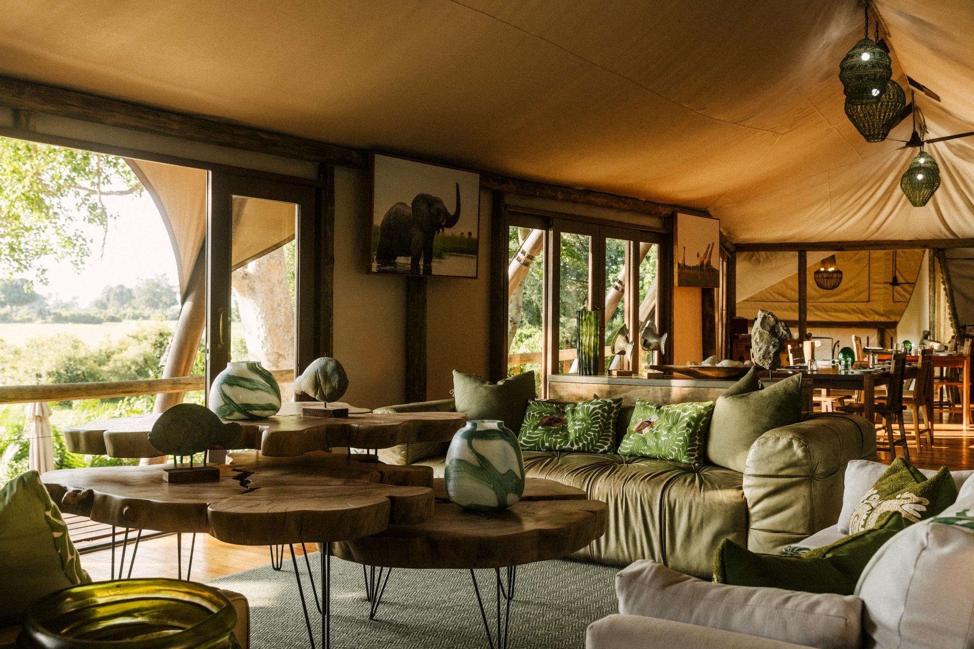 Jacana_Main Area_03-25_Kleinjan_High Res_0028 (1).jpg