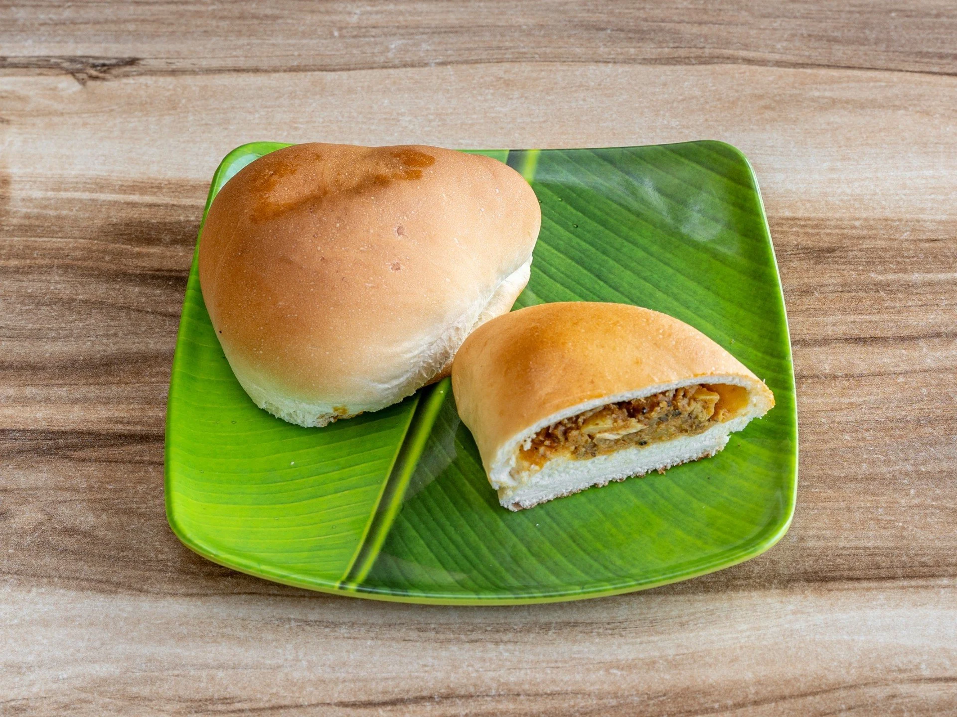 thumbnail_11041047_MathyDesserts&Bakery_Food_FishBun.jpg