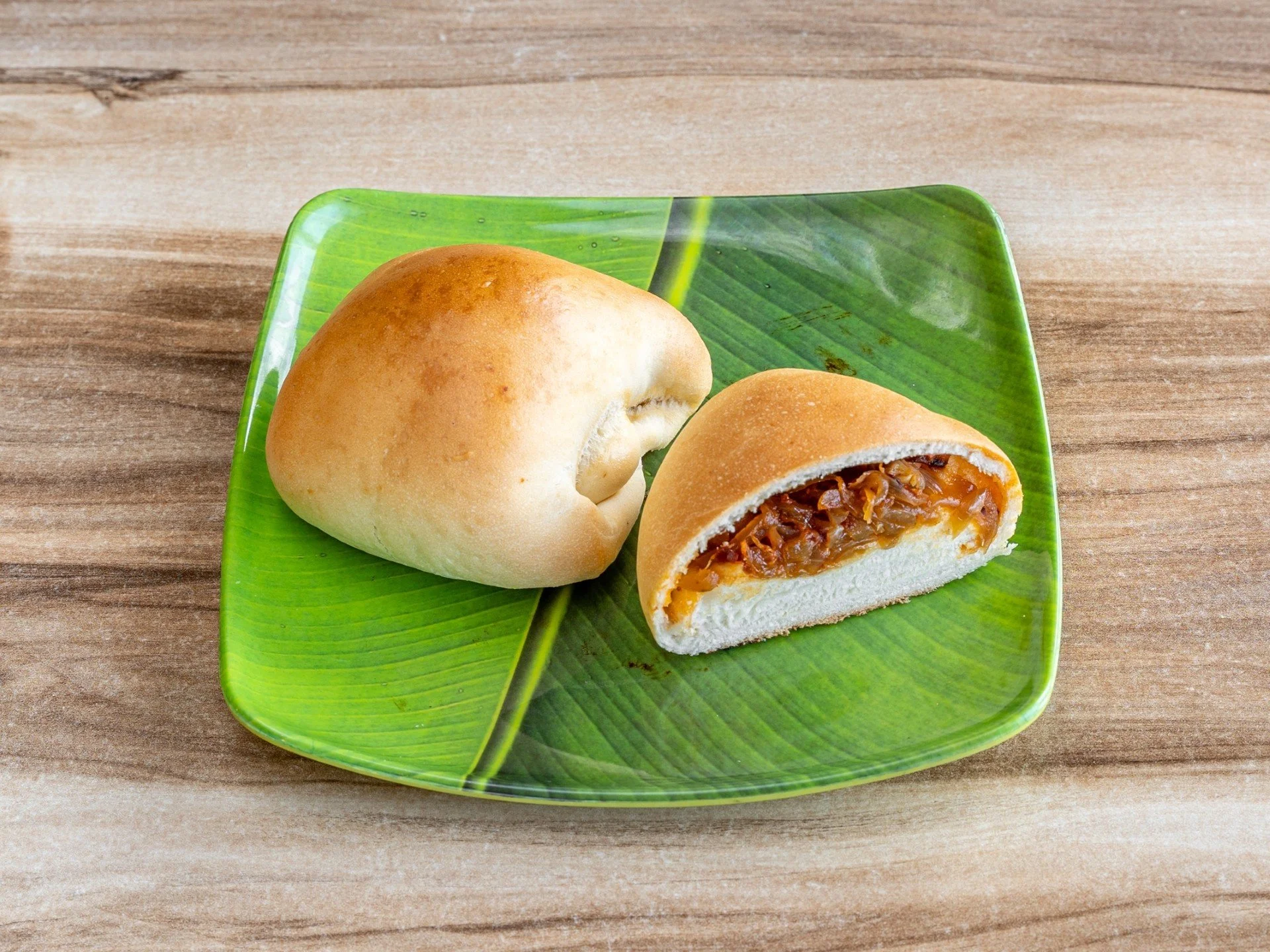 thumbnail_11041047_MathyDesserts&Bakery_Food_OnionBun.jpg