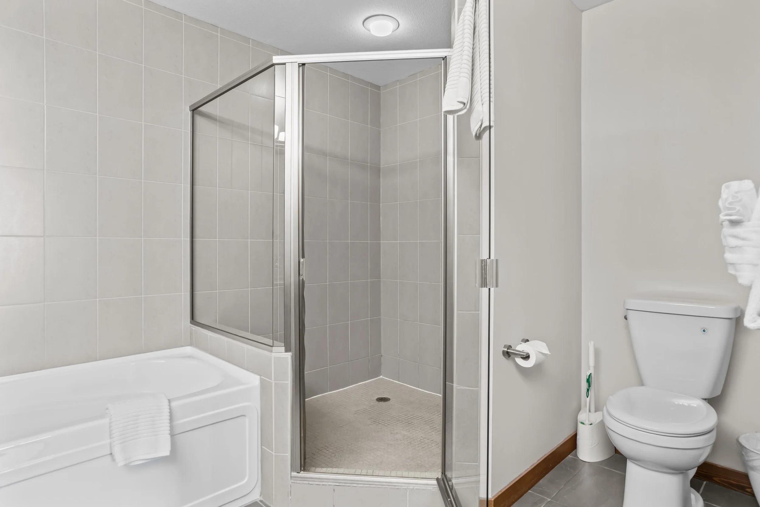 Master Ensuite Bathroom