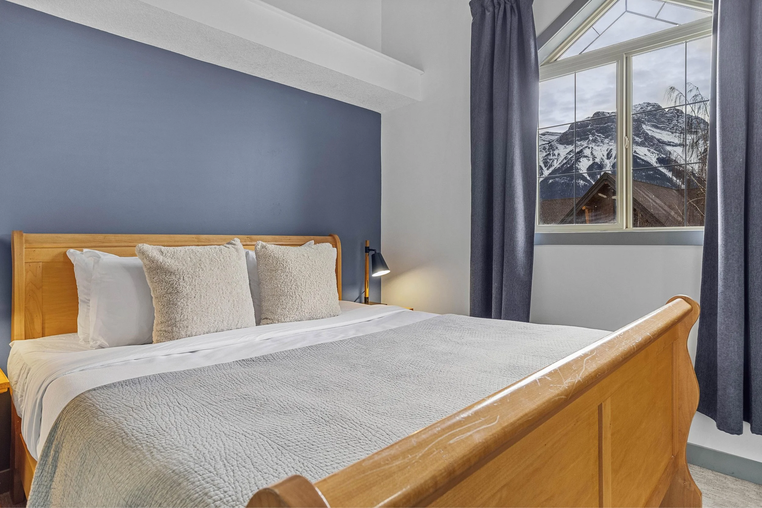 Mountain View Chalet | Pool &amp; Hot tub | Pet Friendly