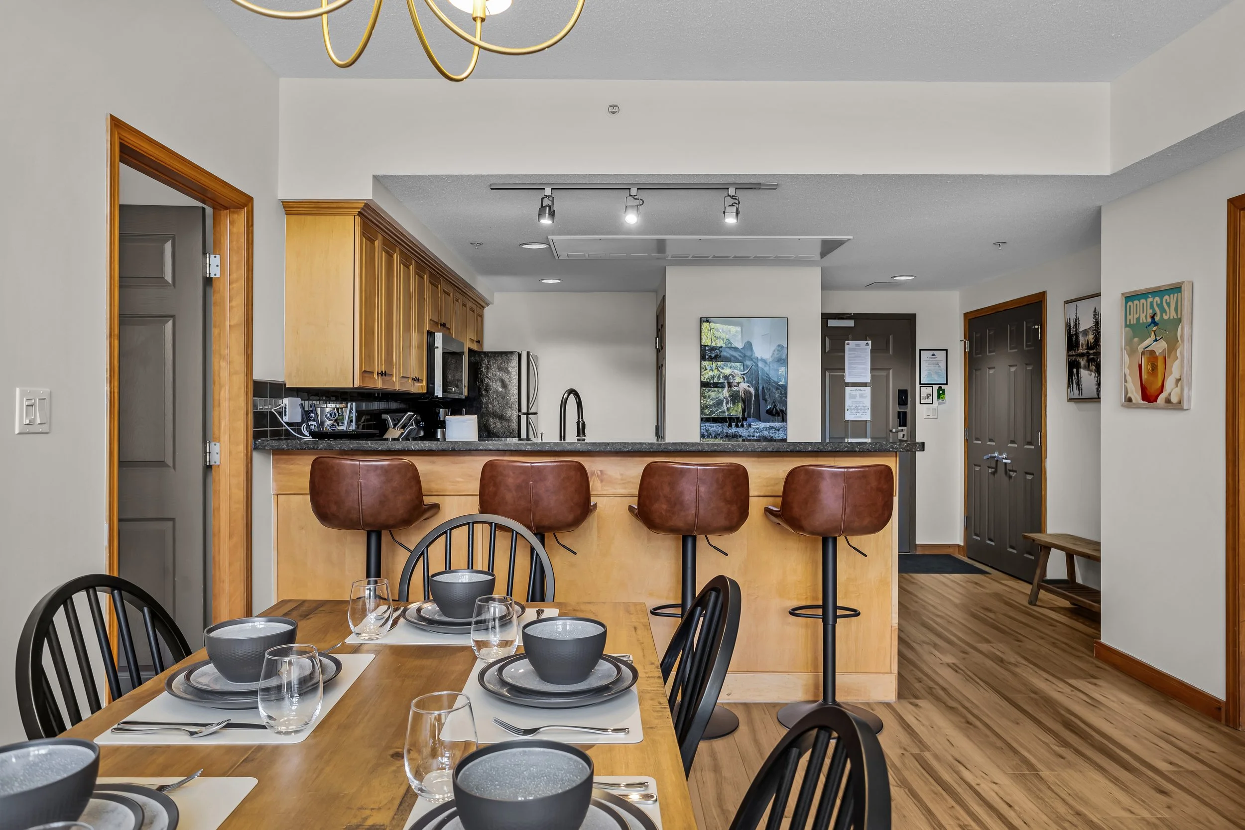 Spacious Dining Area