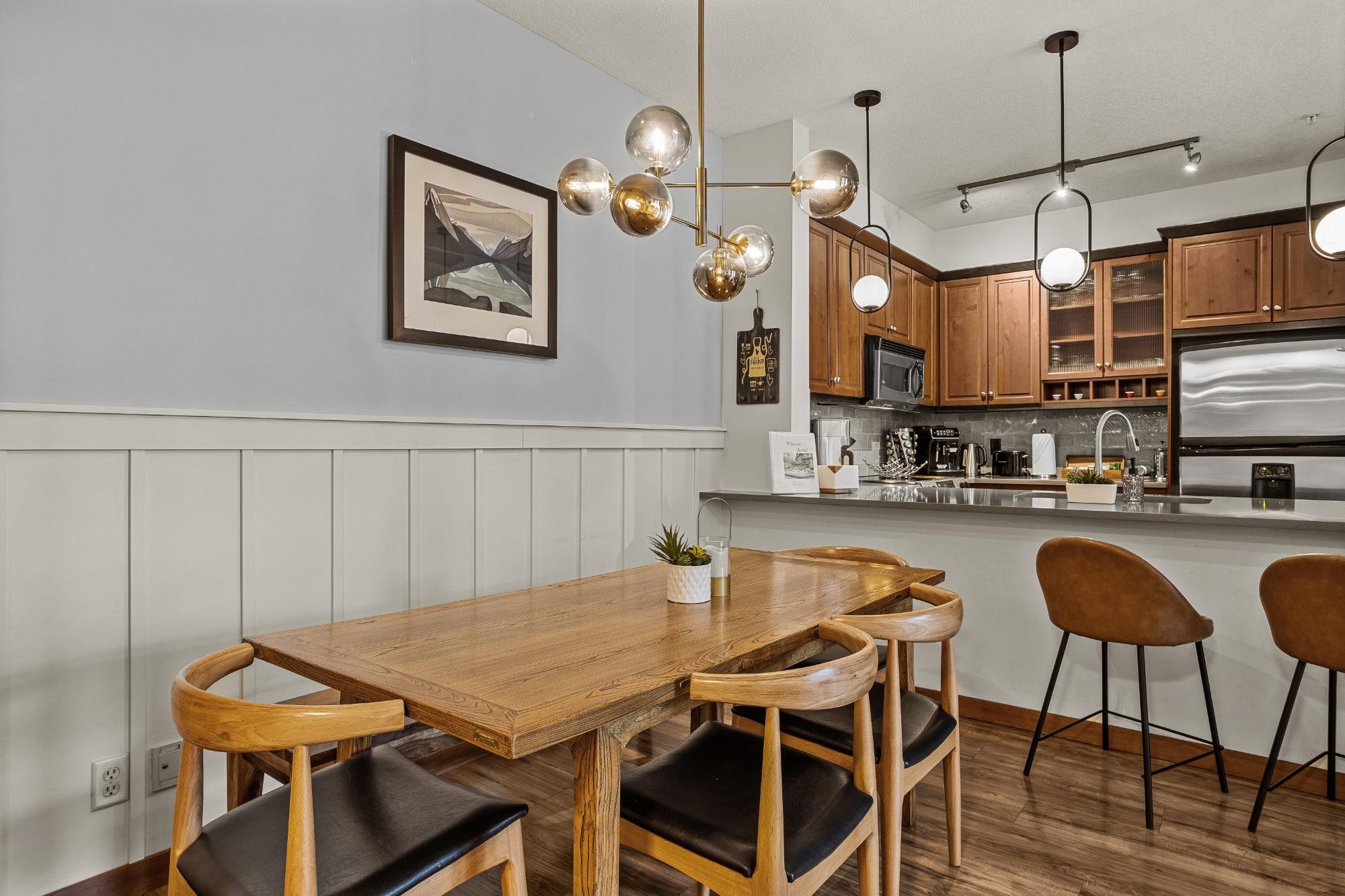 kitchen &amp; Dining Area