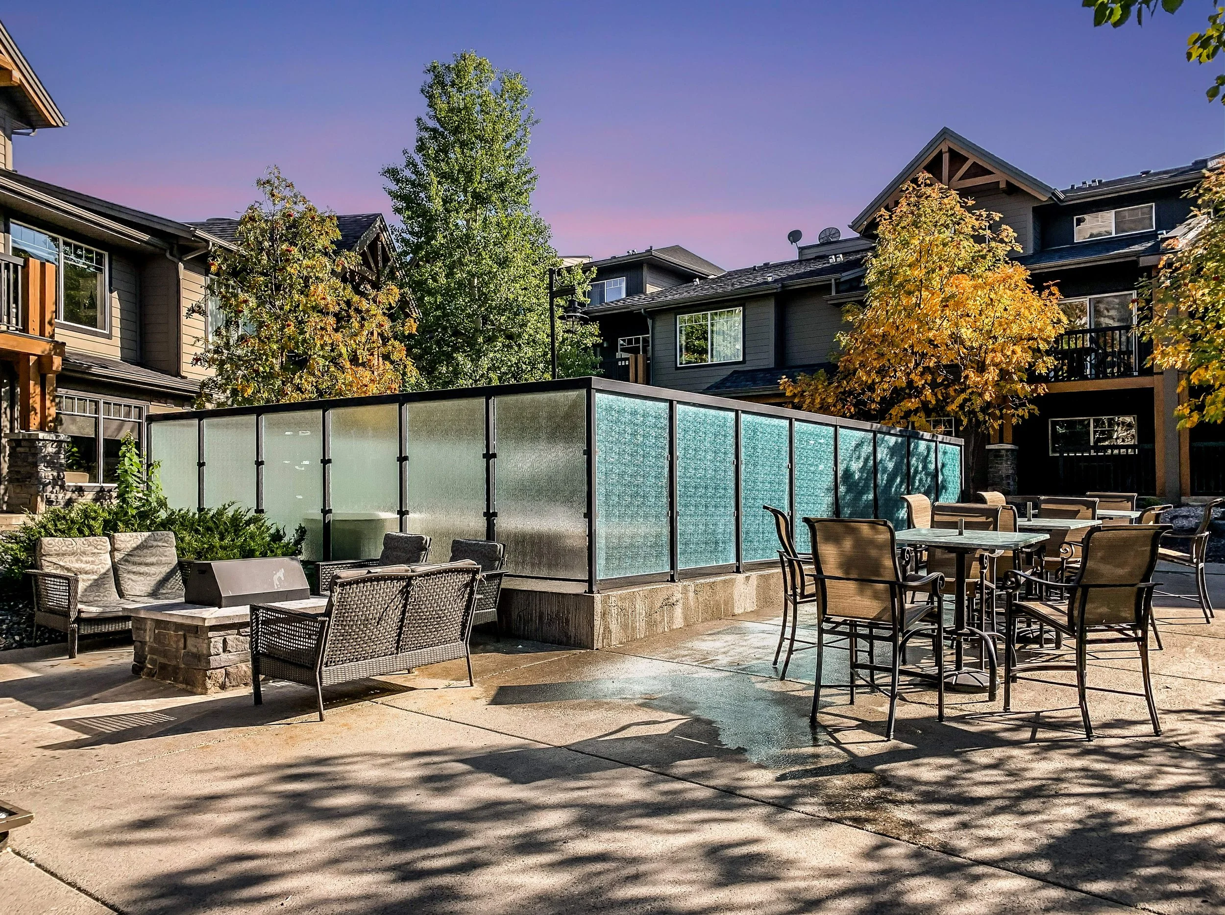 Communal Outdoor Hot Tub and BBQ