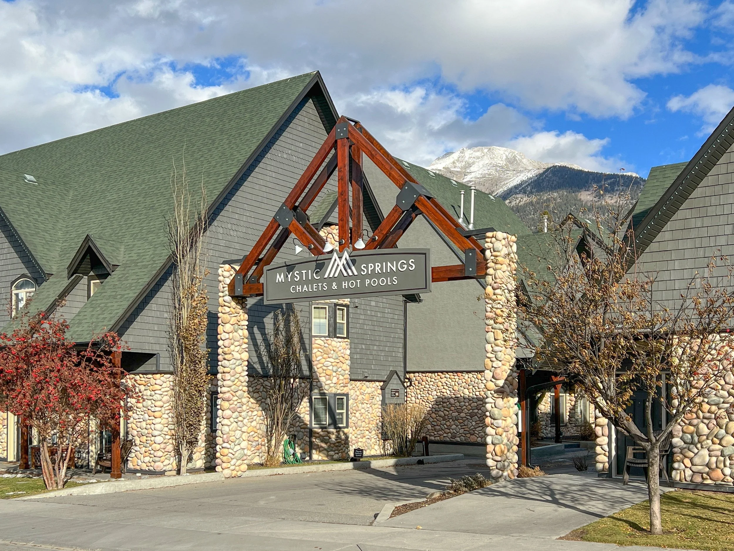 Enticing Mountain Chalet
