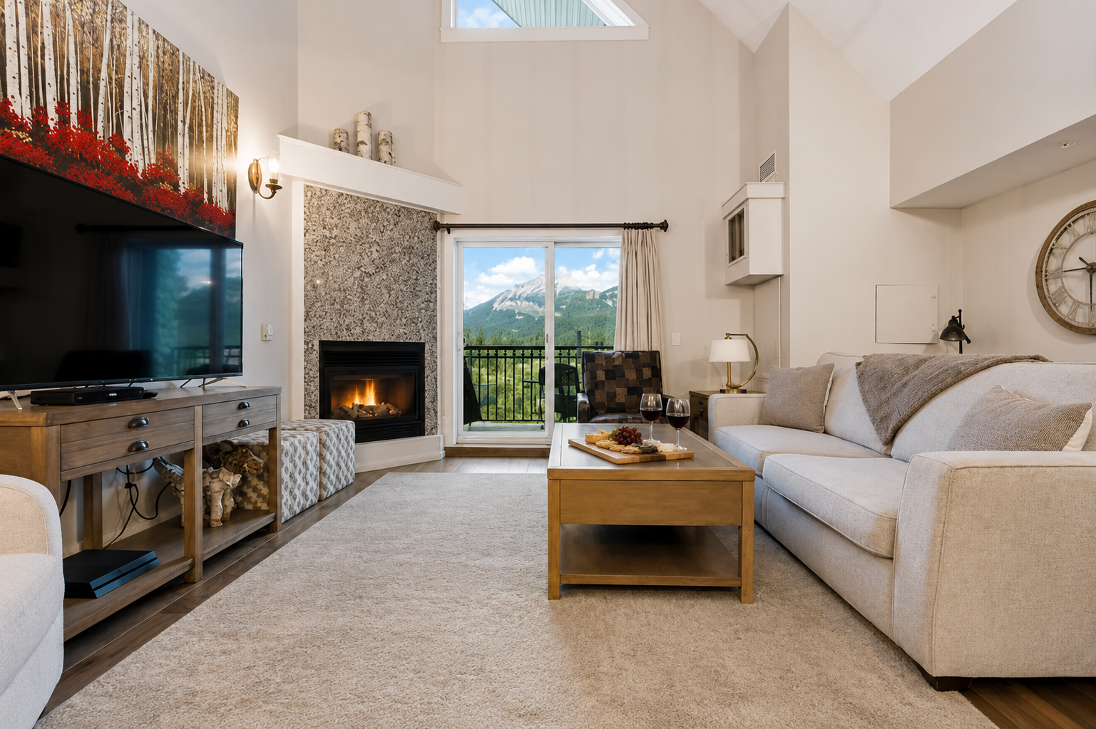 Cozy Living Room w/ Mountain Views 
