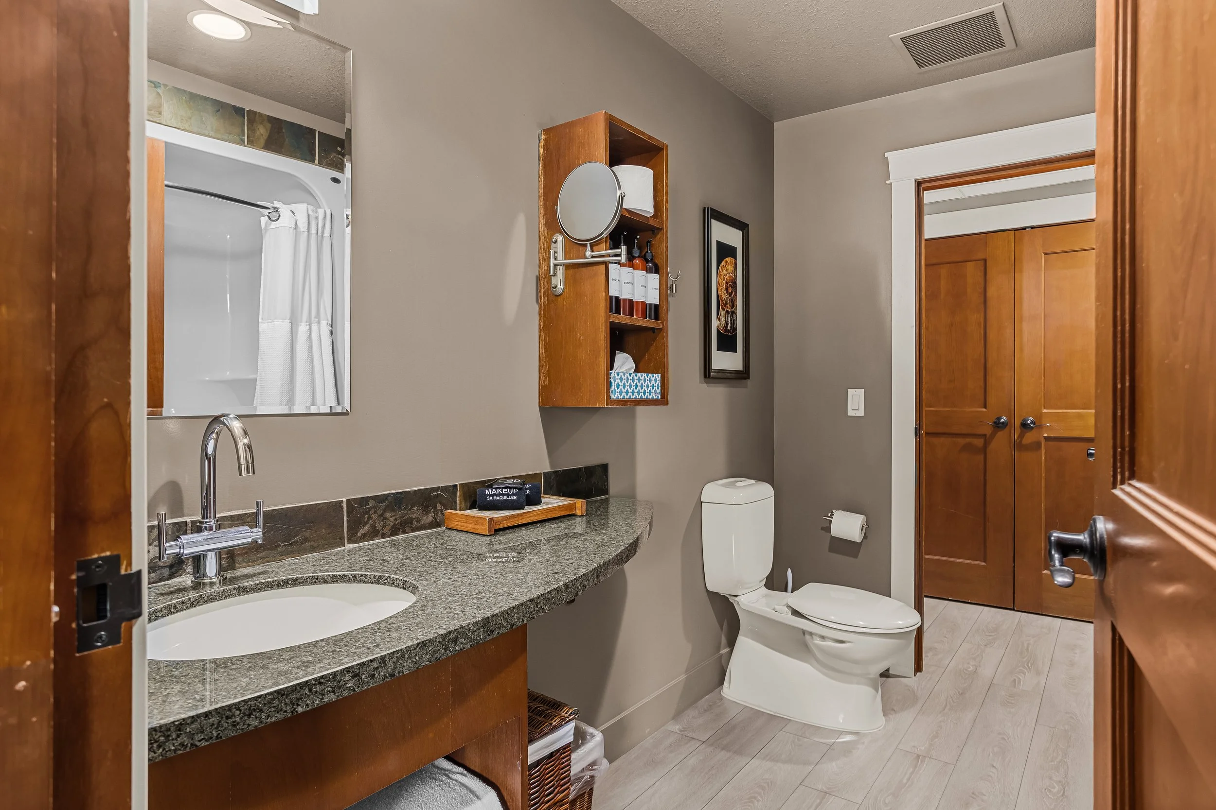 Ensuite | Main Bathroom