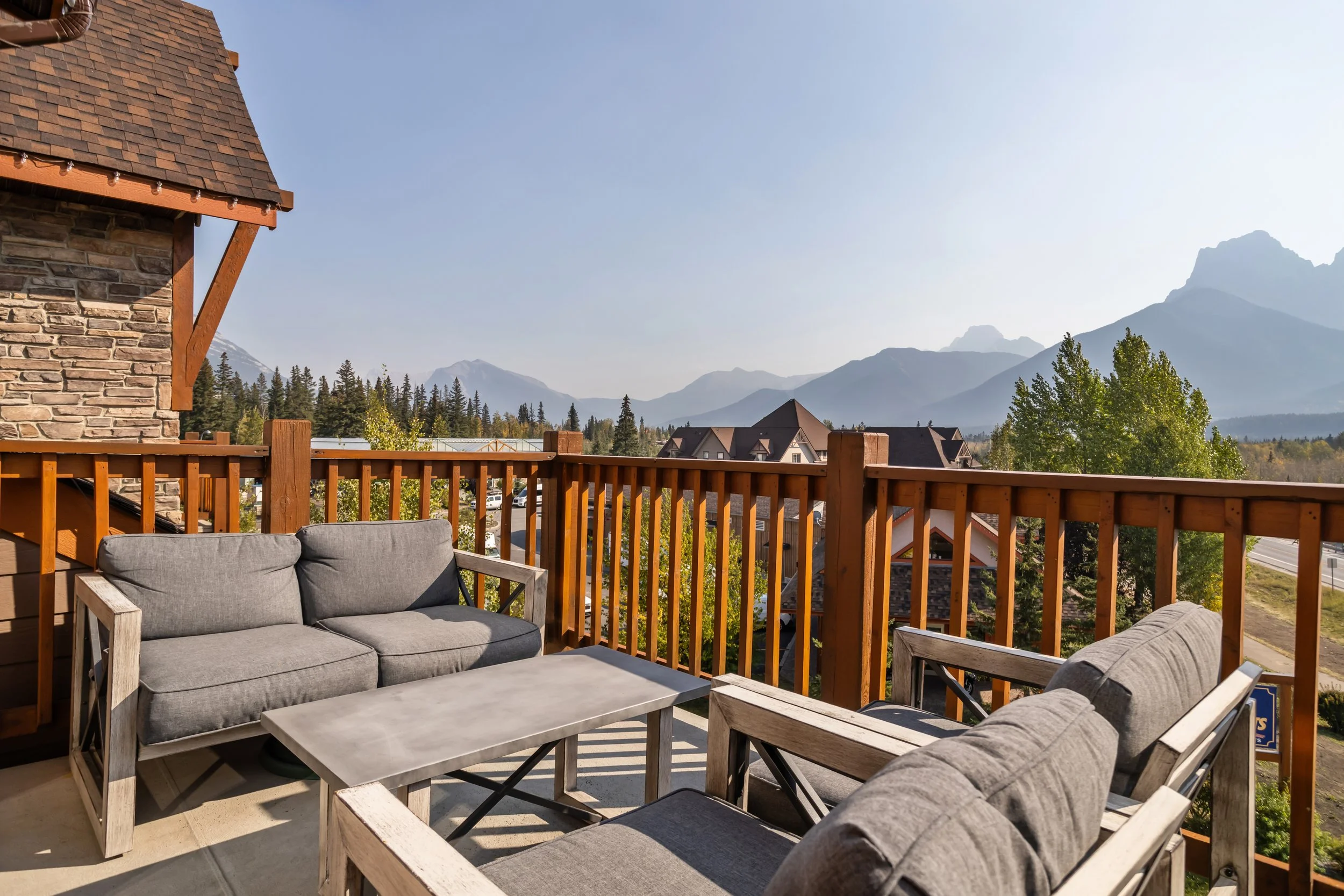Luxury Mountain View Penthouse 