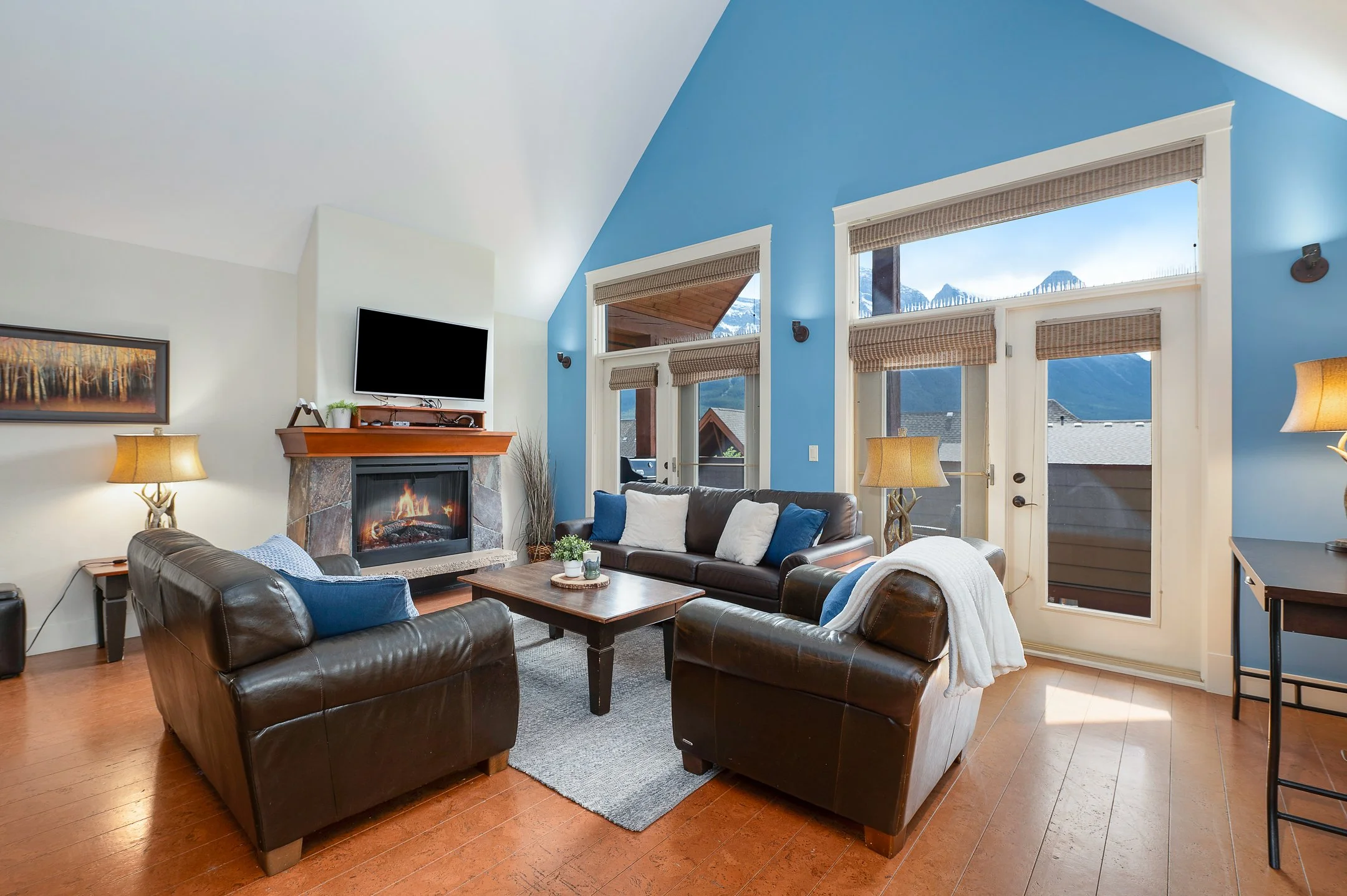 Magnificent Mountain Penthouse | Pool &amp; Hot Tub