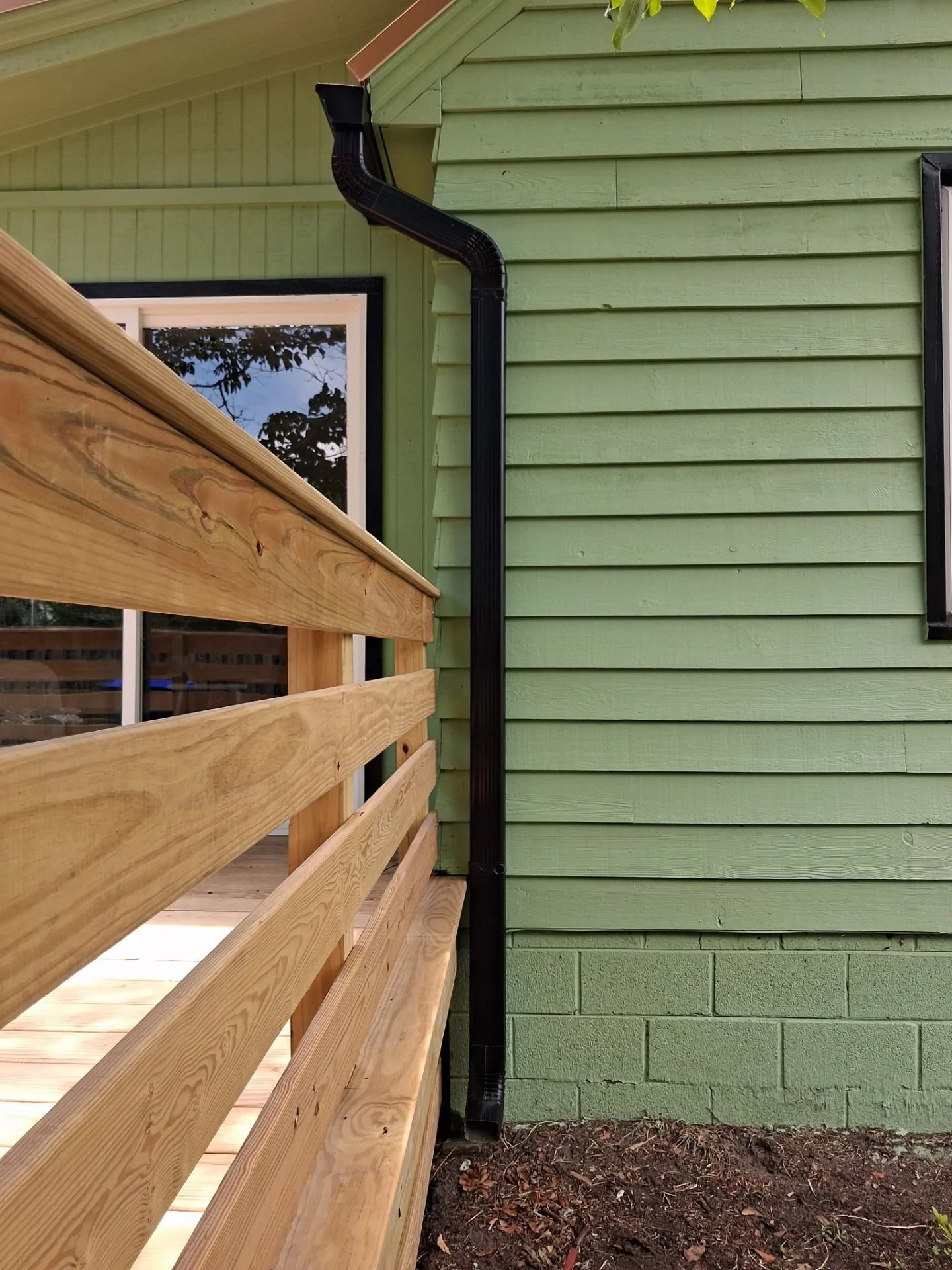 Custom Gutters Leland