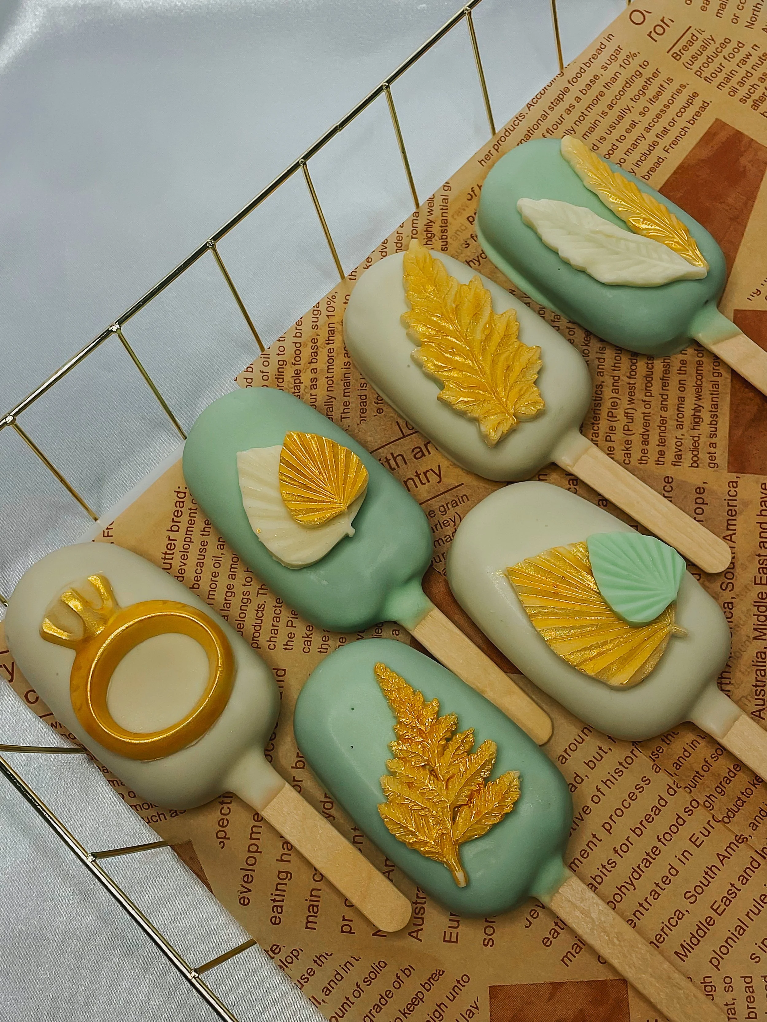 green wedding cakesicles.JPG