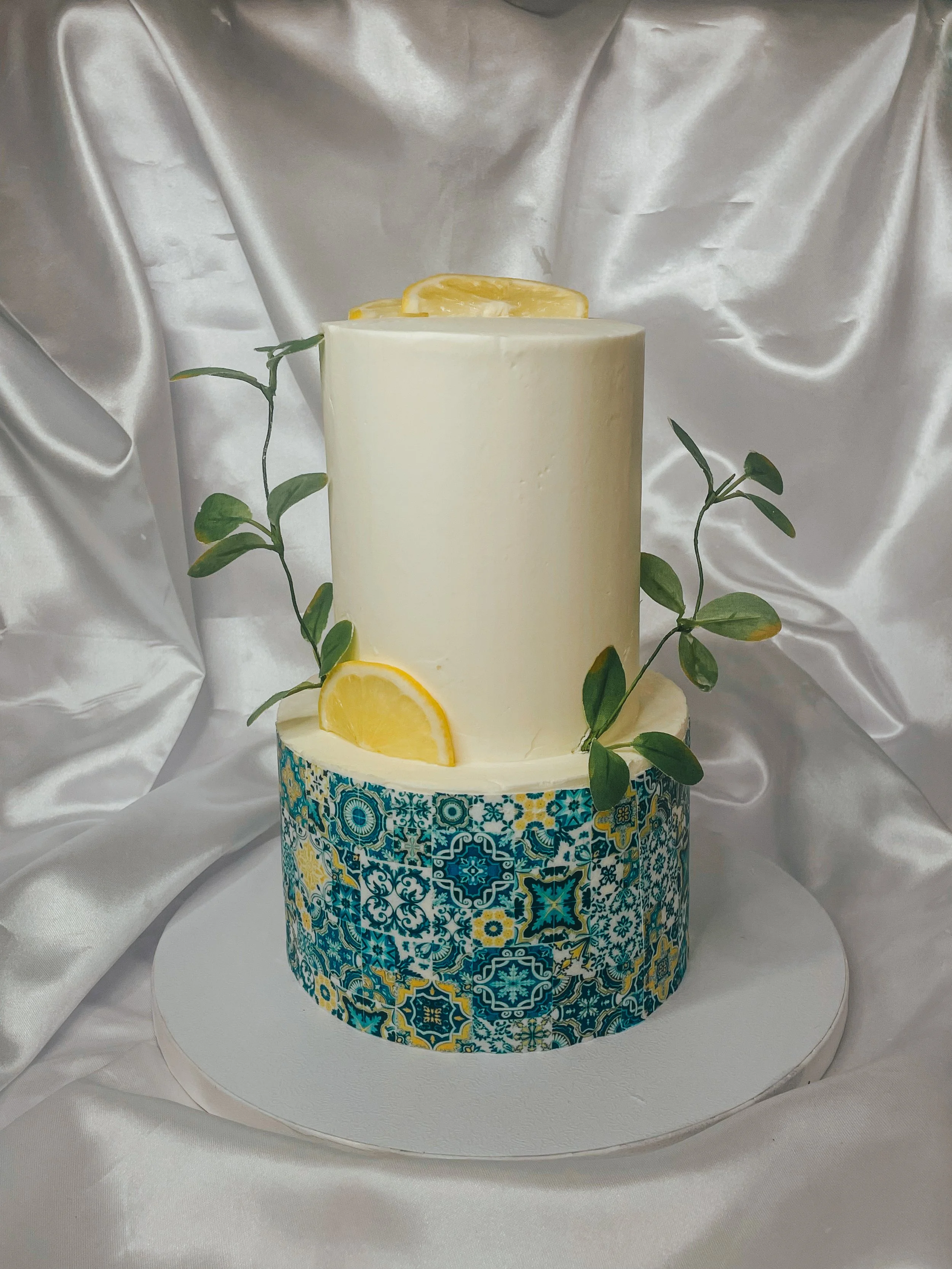 lemon wedding cake.JPG