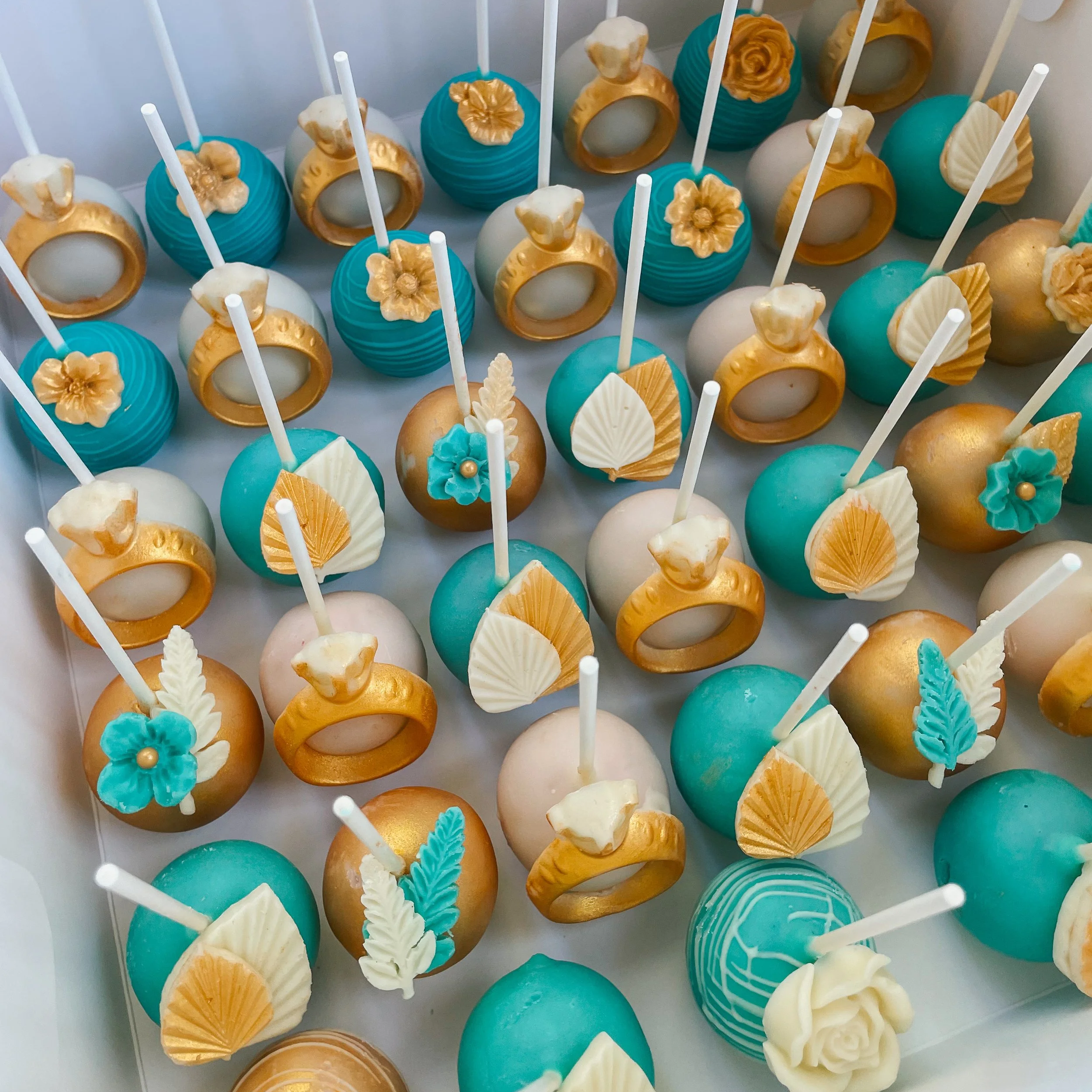 tiffany blue cake pops.png
