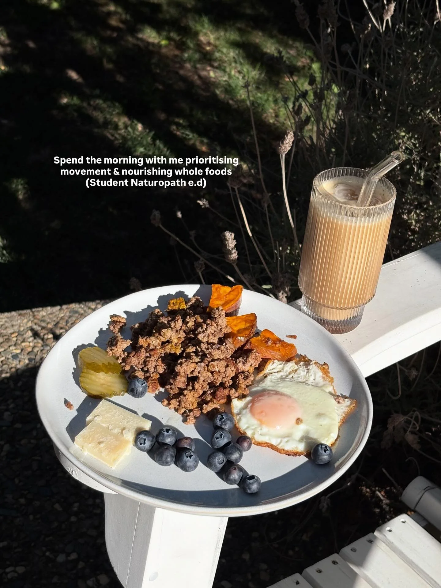 My morning keeping digestion, hormones and circadian rhythm in mind 🌟