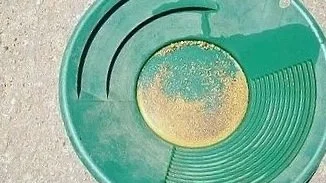 Congolese PeaceGold - in green pan