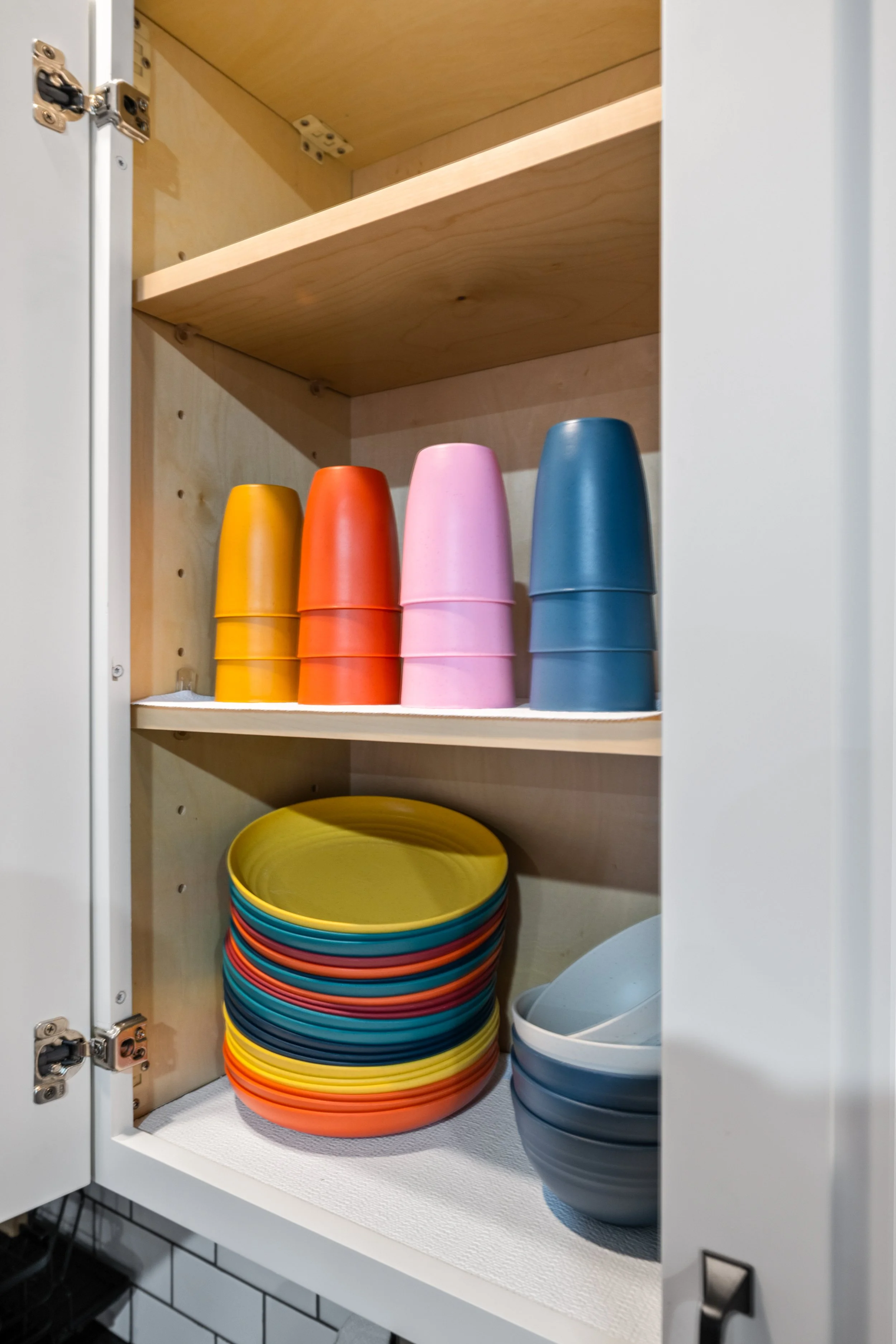 146-Dinnerware.jpg