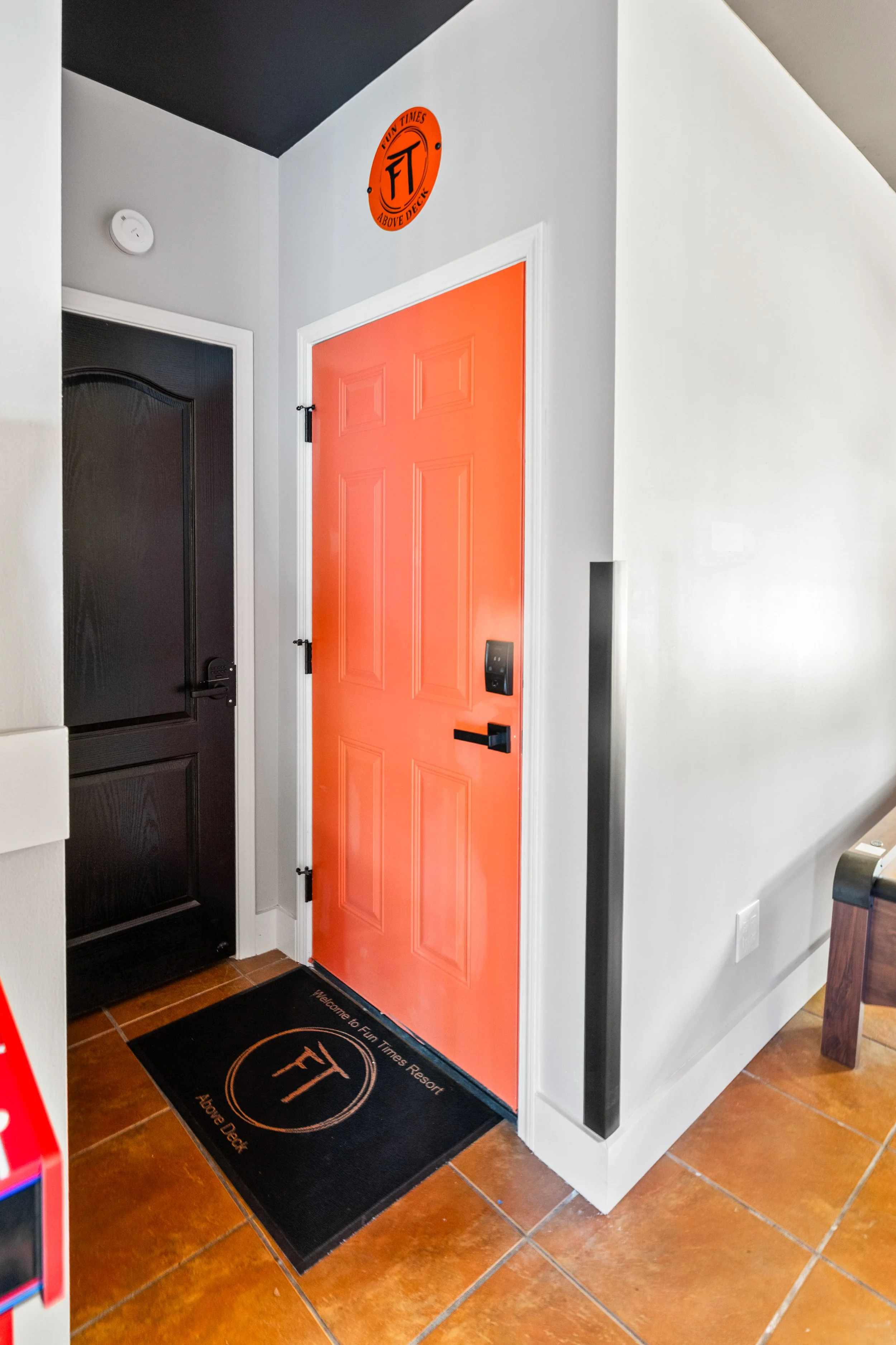 196-Entry Door.jpg
