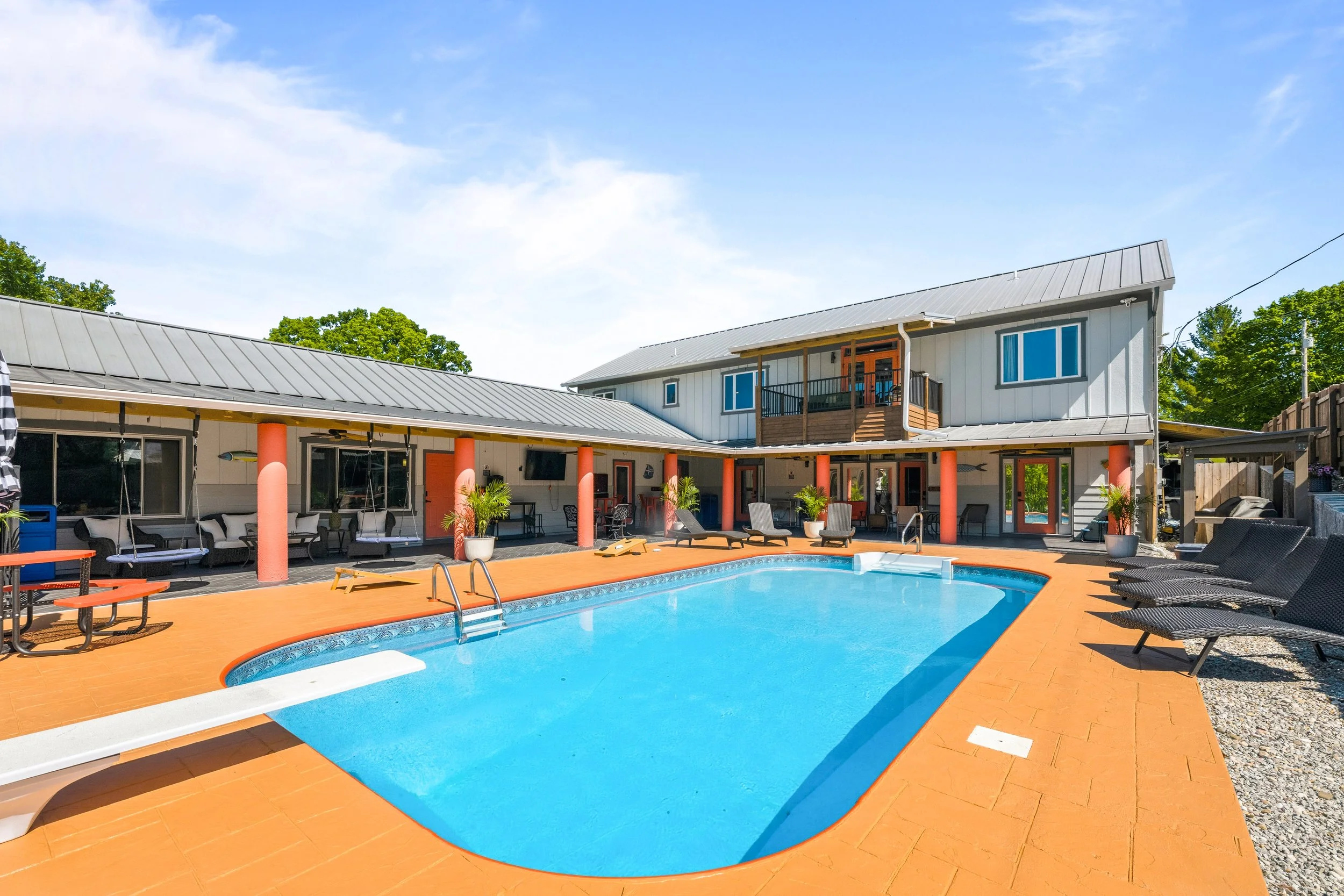 124-Pool.jpg