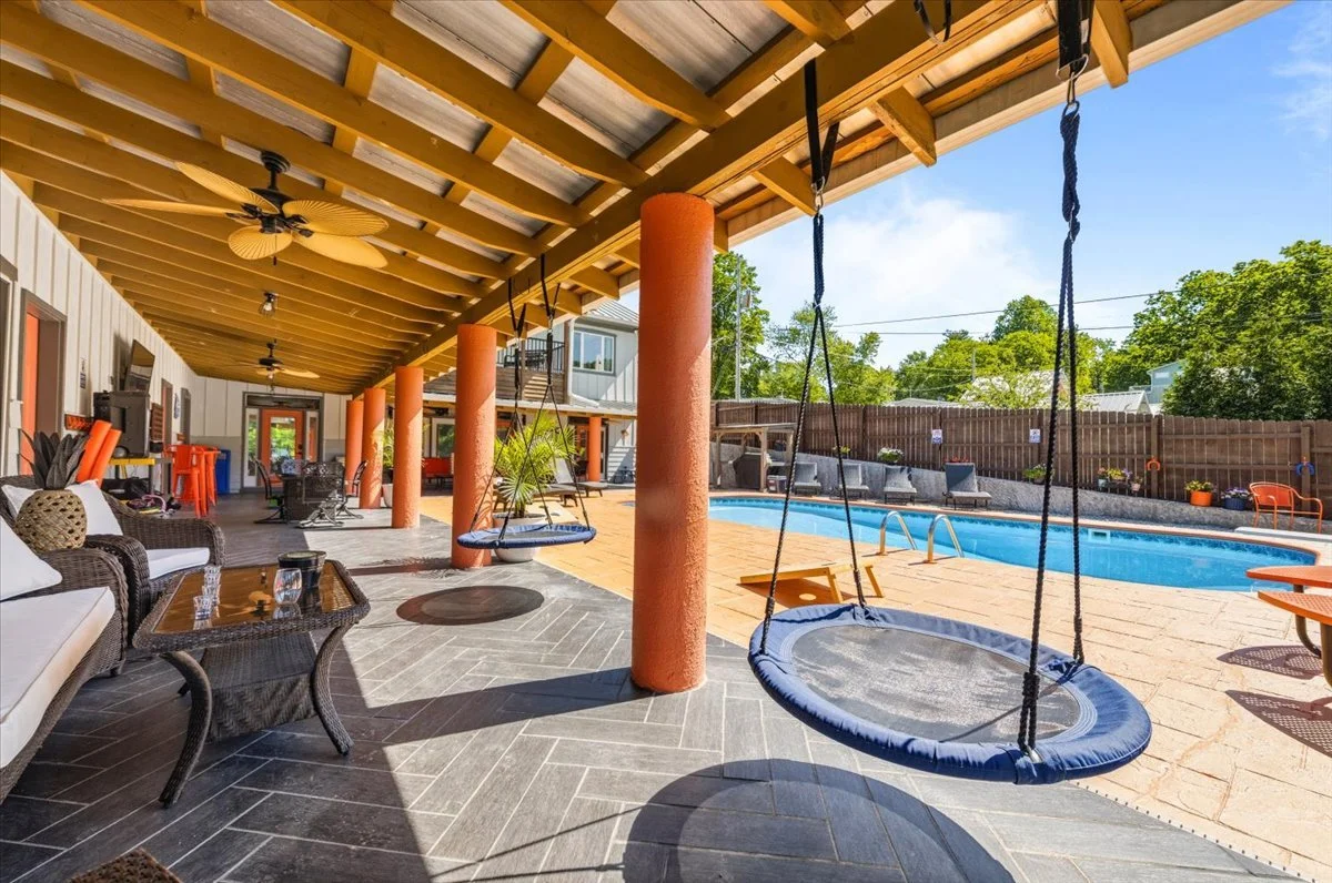 121-Pool.jpg