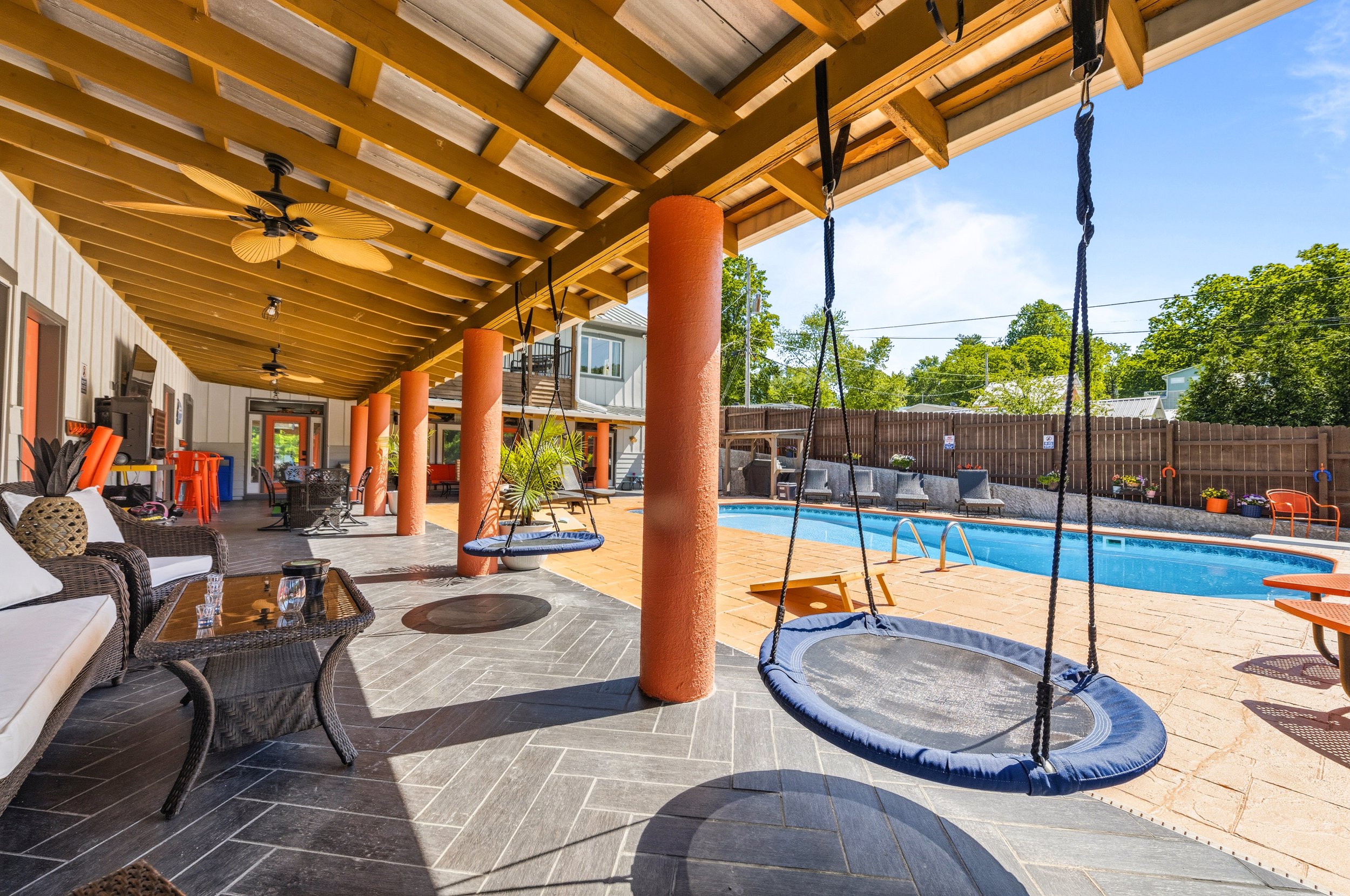 121-Pool.jpg