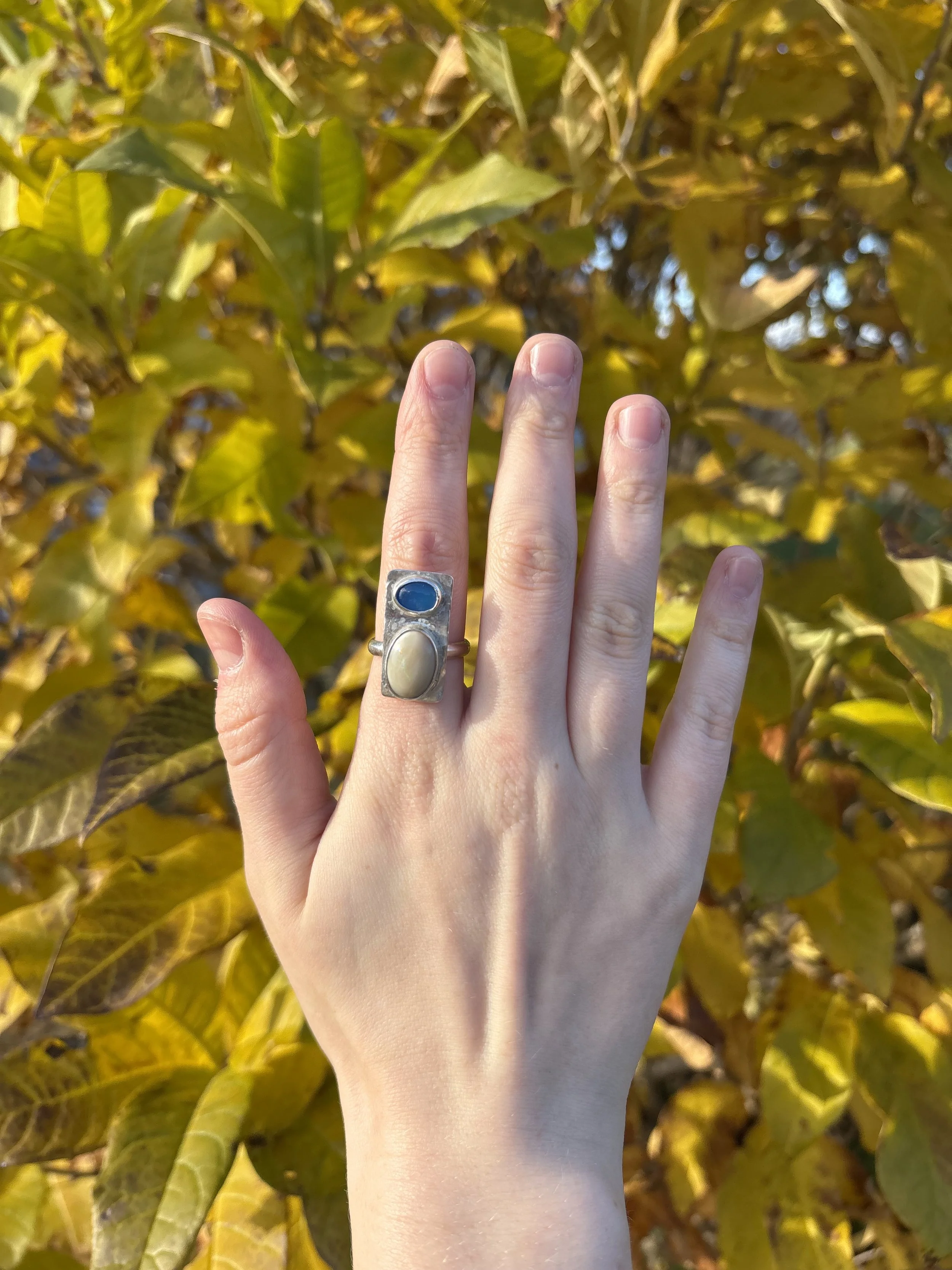 Stacked Mother of pearl + blue agate ring