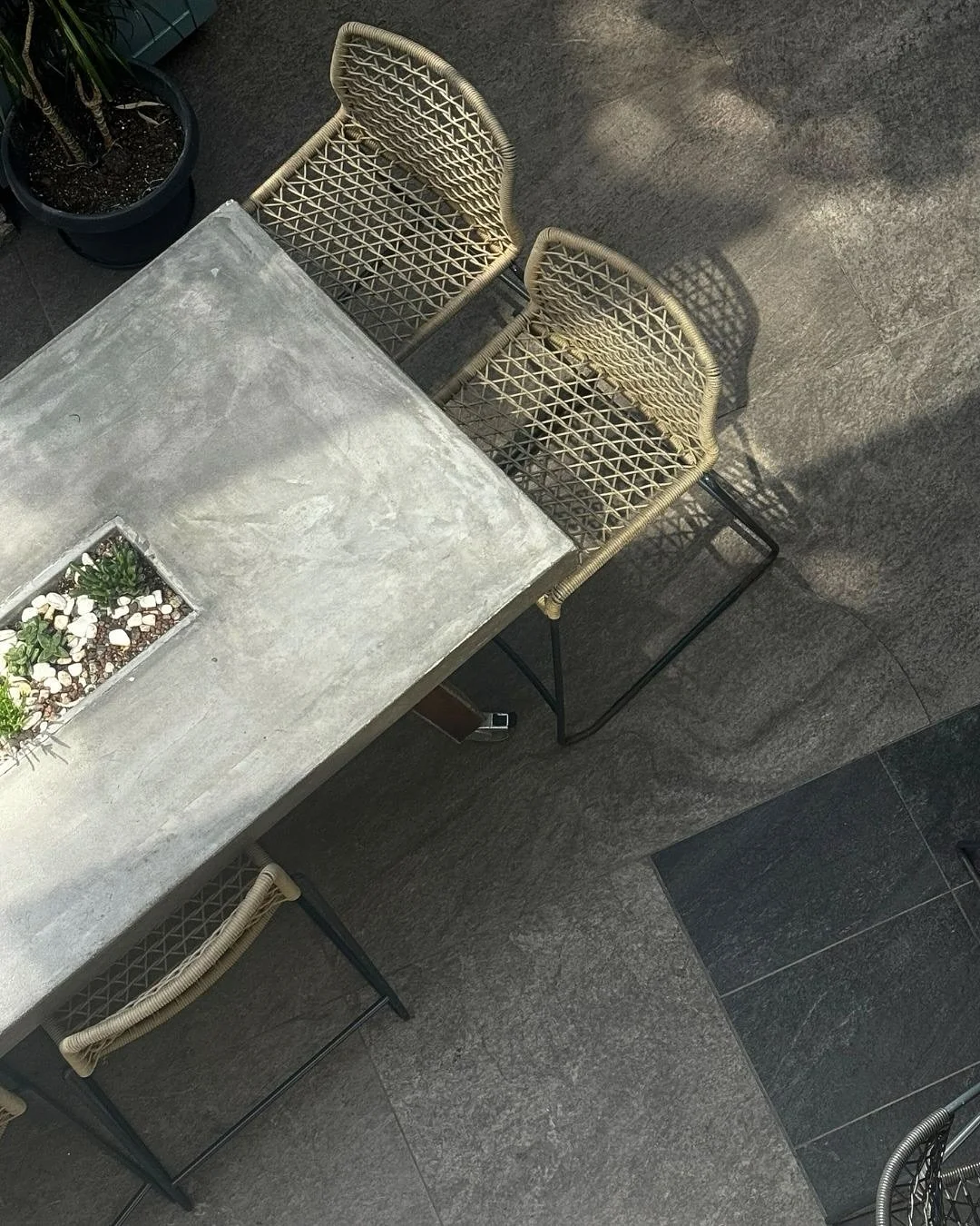 Where daylight meets design. From crafted cocktails at the bar, to cozy corners under lush greenery, to laid-back outdoor dining, every seat tells a story.

#blendsglyfada #restaurantglyfada #barglyfada
