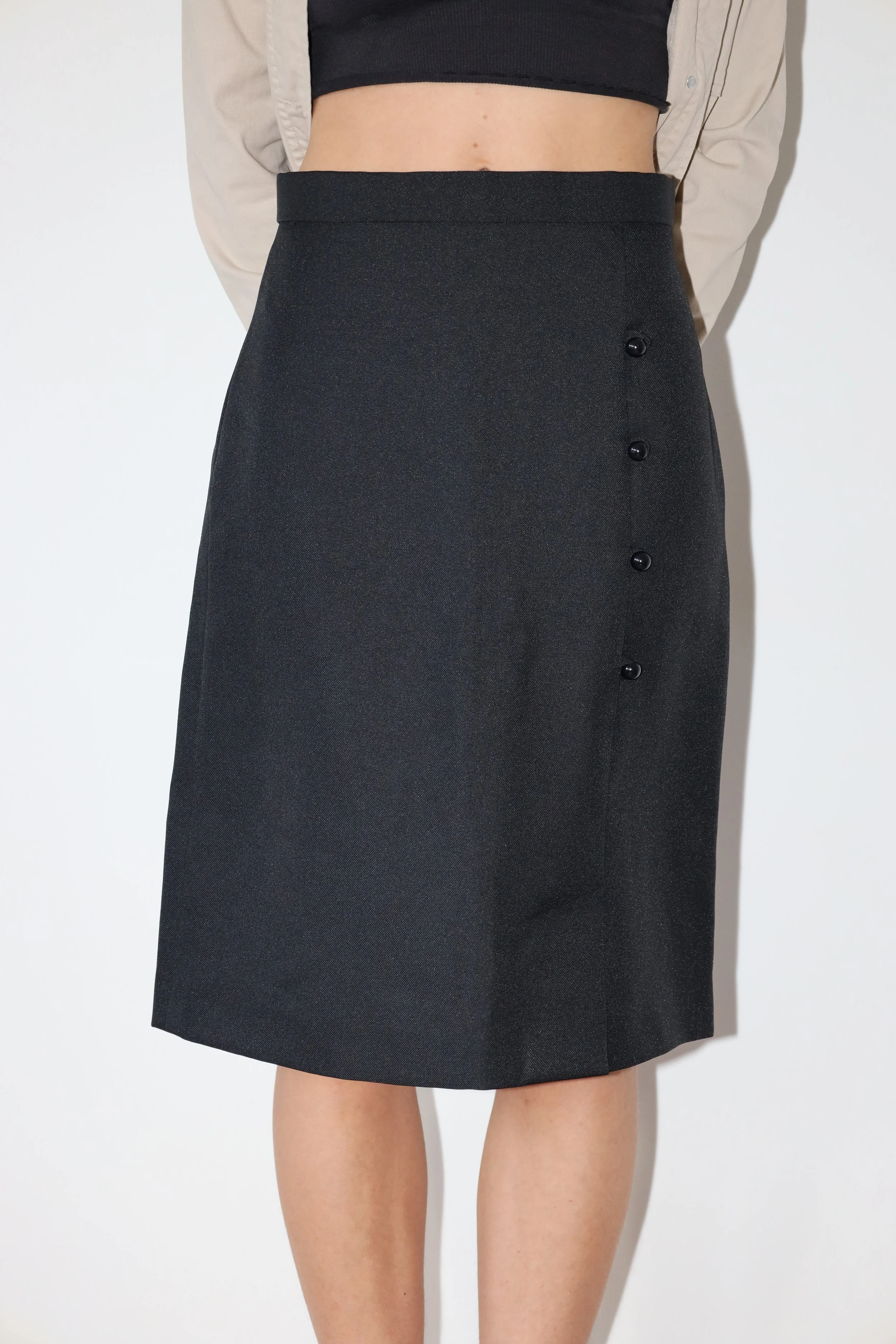 BUTTON SKIRT