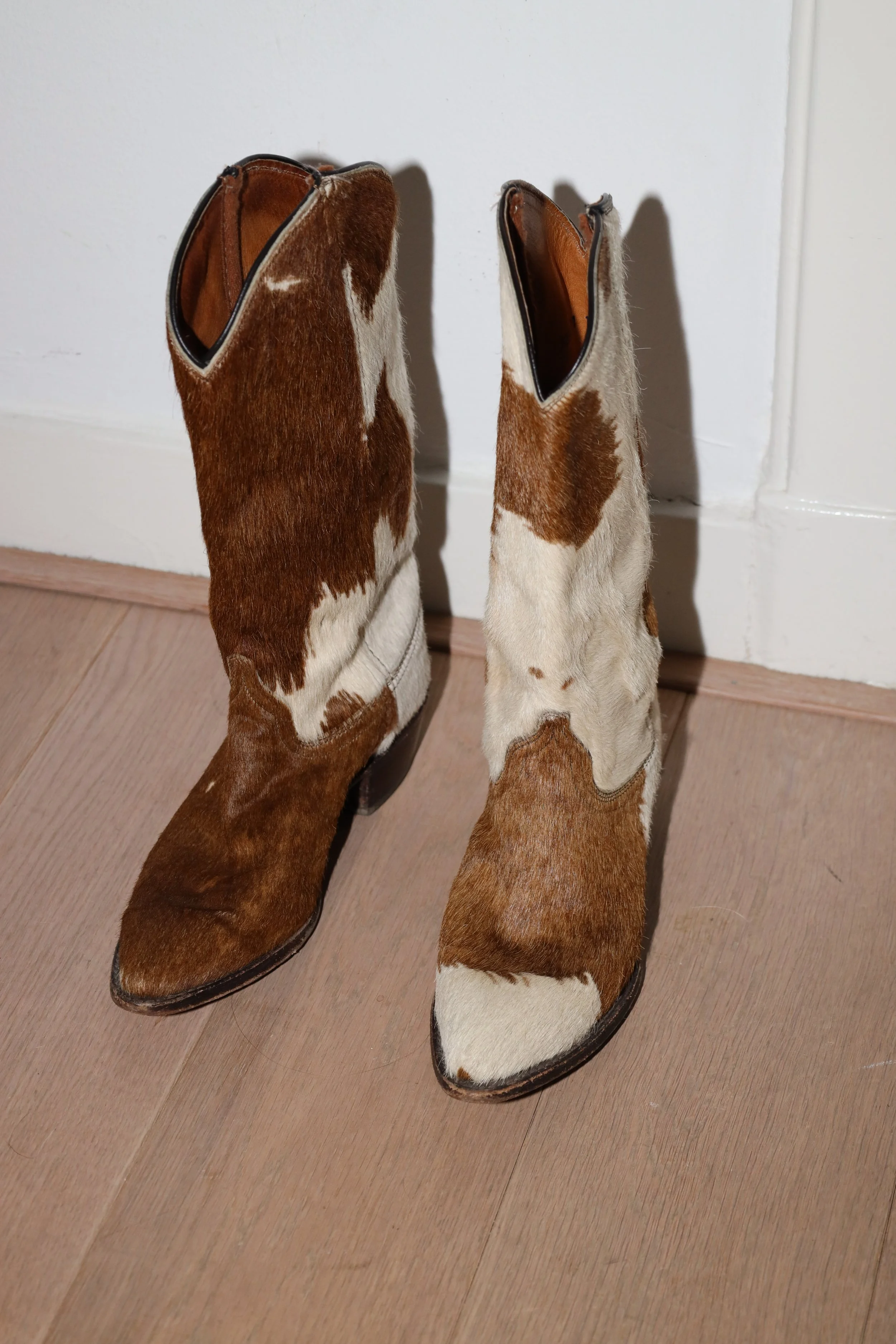 COW BOOTS