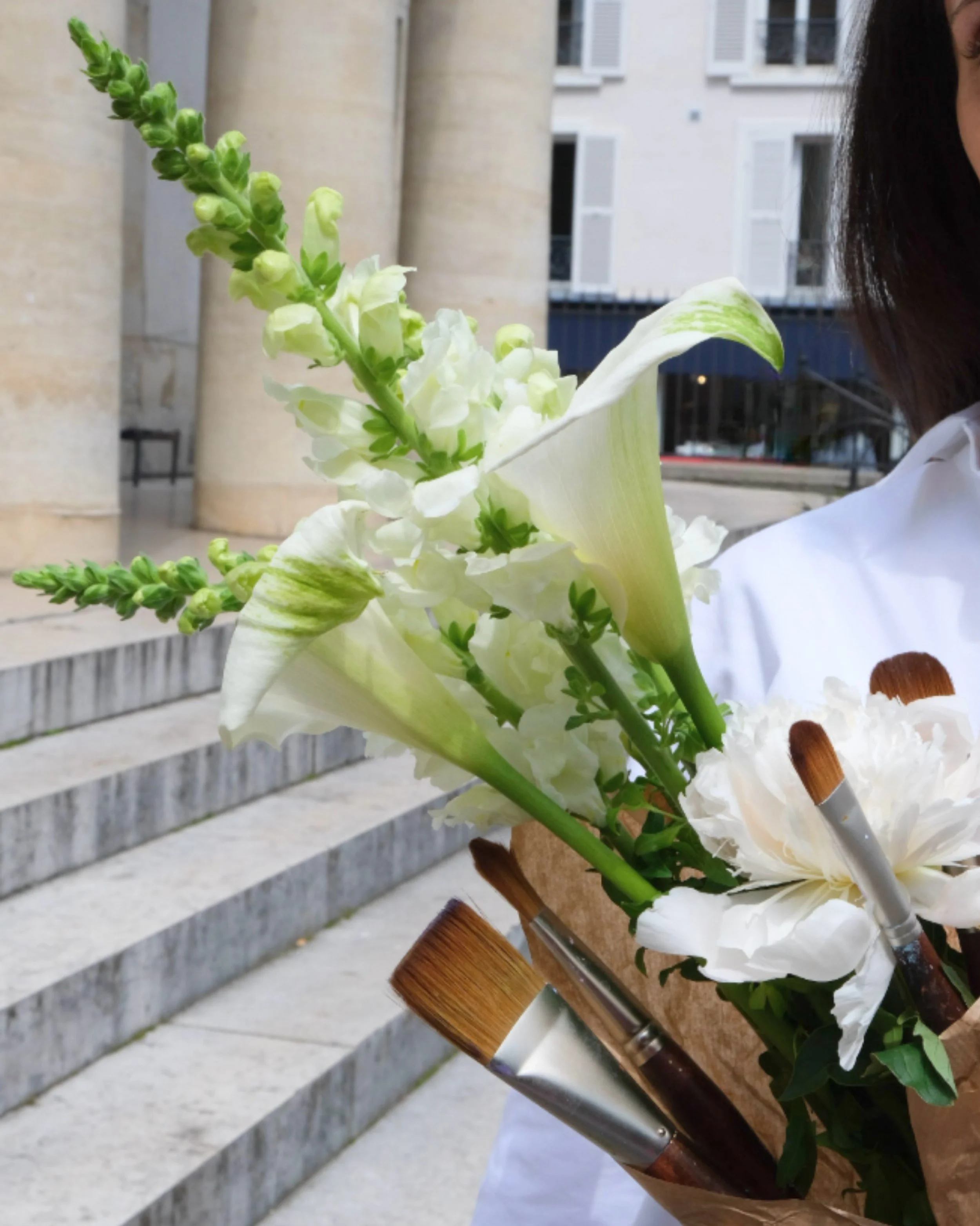 Des fleurs, des couleurs, un moment &agrave; deux.

Pour toutes les mamans qui nous apprennent &agrave; voir la beaut&eacute; partout,

Bonne F&ecirc;te des M&egrave;res 💐